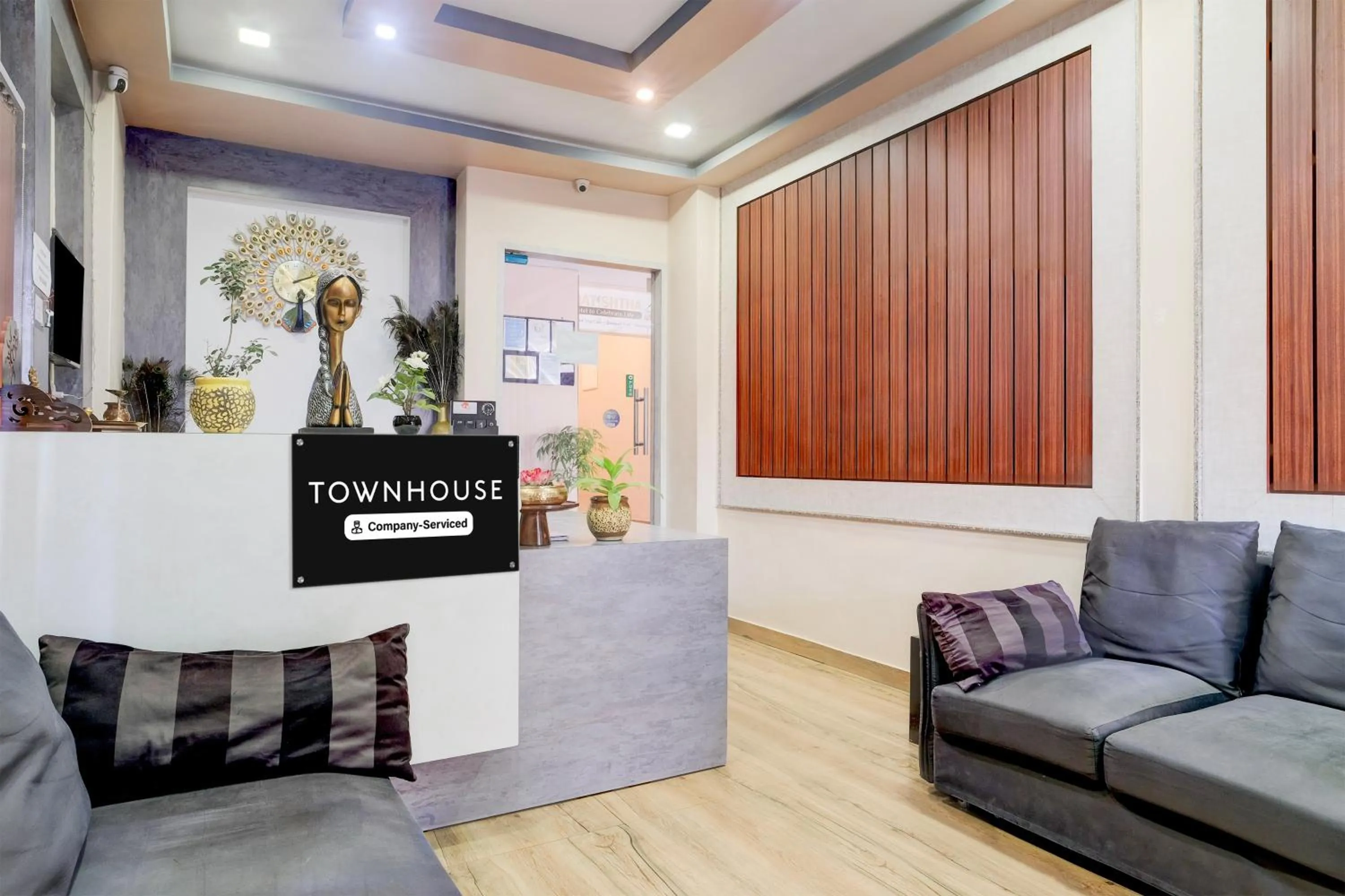 Lobby or reception in Super Townhouse Beltola Tiniali Formerly Hotel Pratishtha