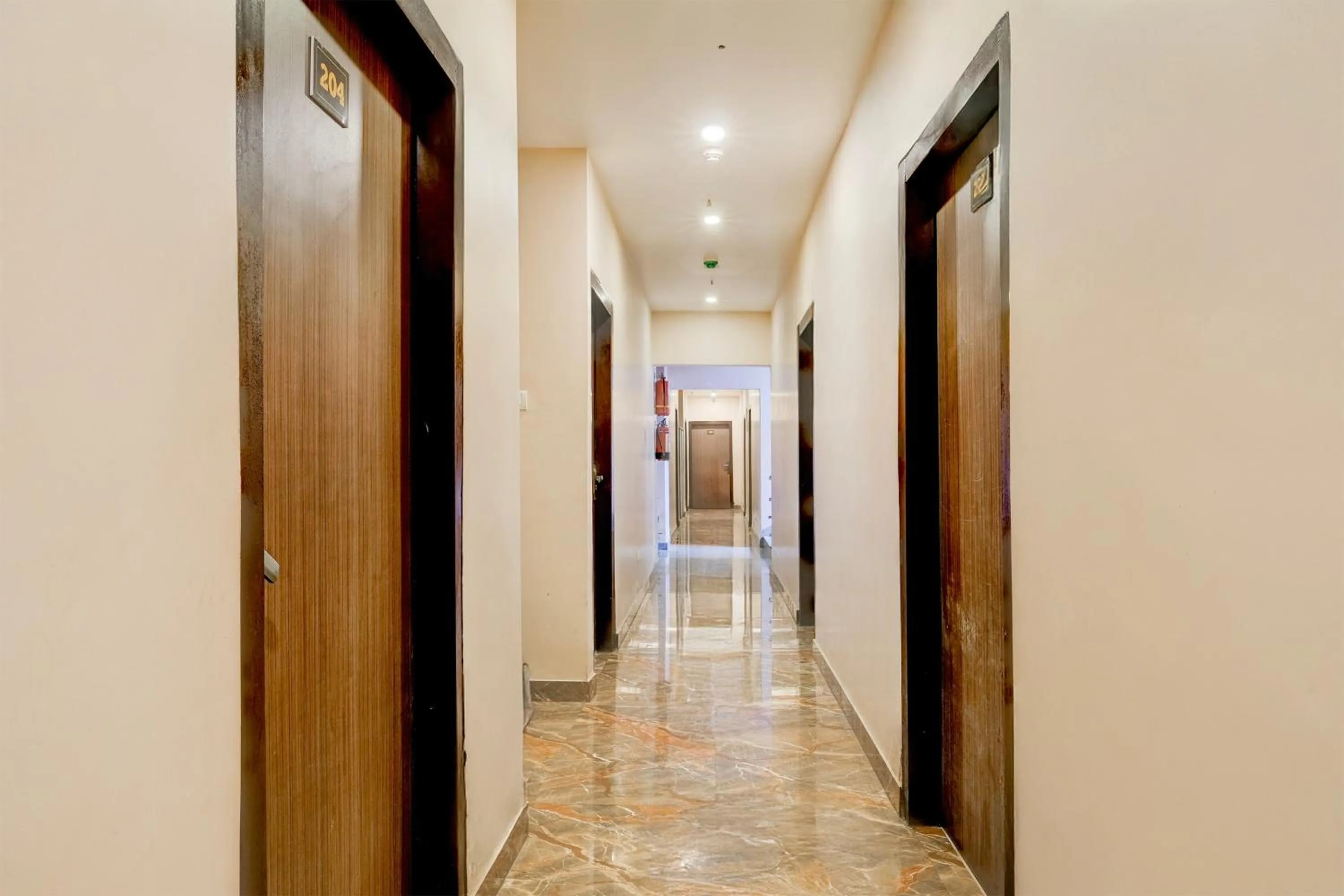 Lobby or reception in Super Townhouse Beltola Tiniali Formerly Hotel Pratishtha