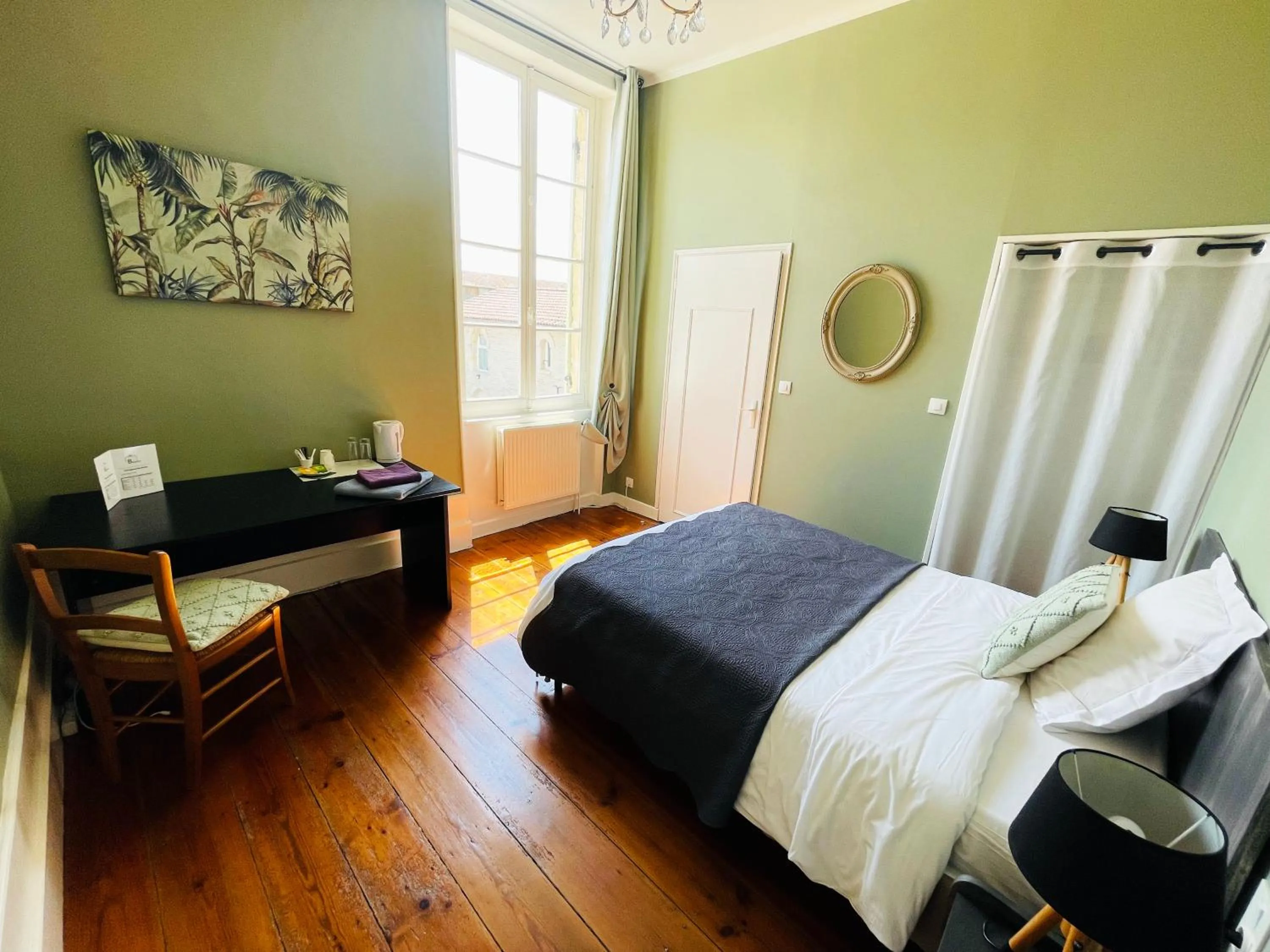 Double Room - single occupancy in Domaine le Baraillot, Chambres et repas d'hôtes, soirée étape