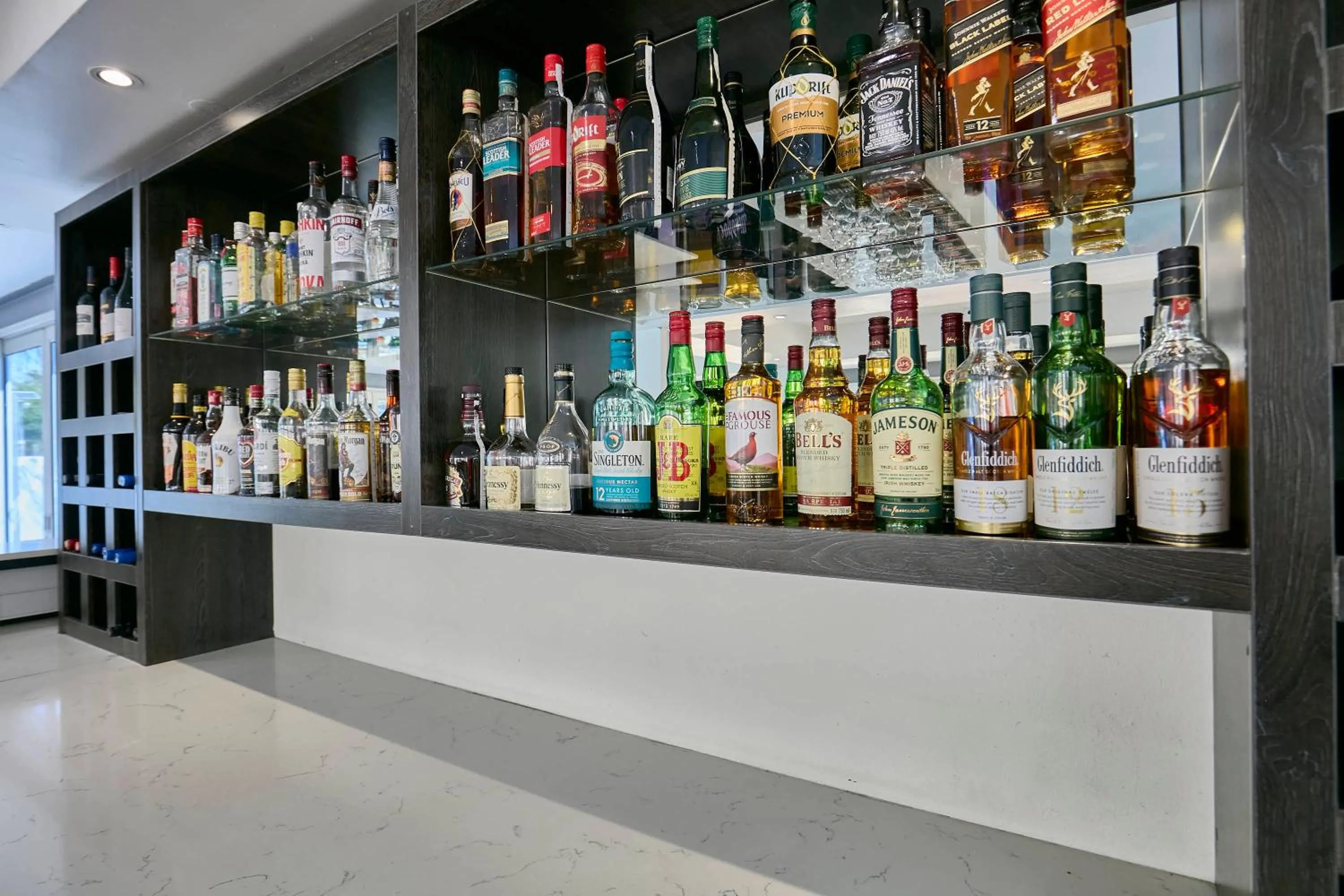 Restaurant/places to eat in Travelodge