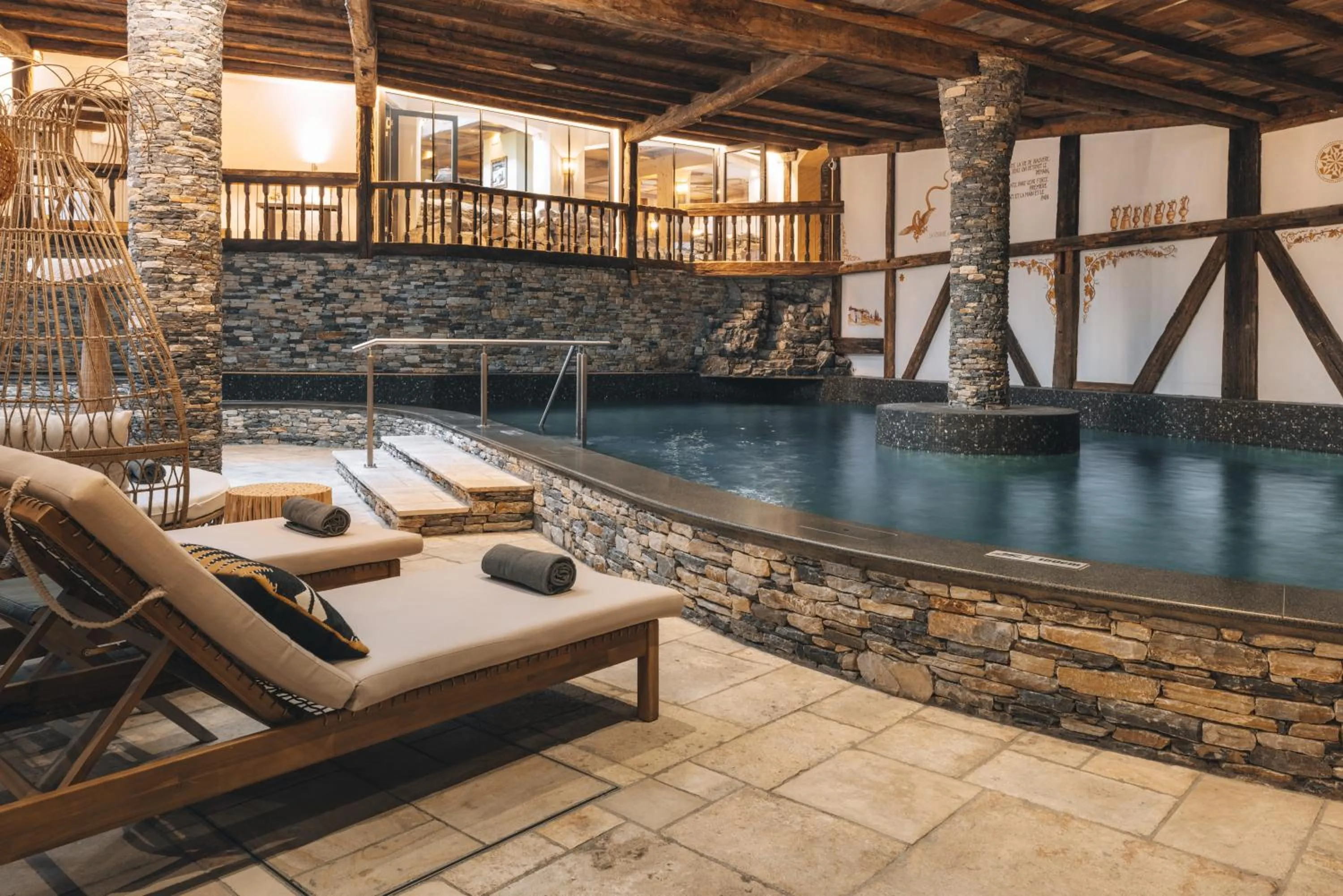 Swimming pool in Aïda Hôtel & Spa - "Adults Only" Relais & Châteaux