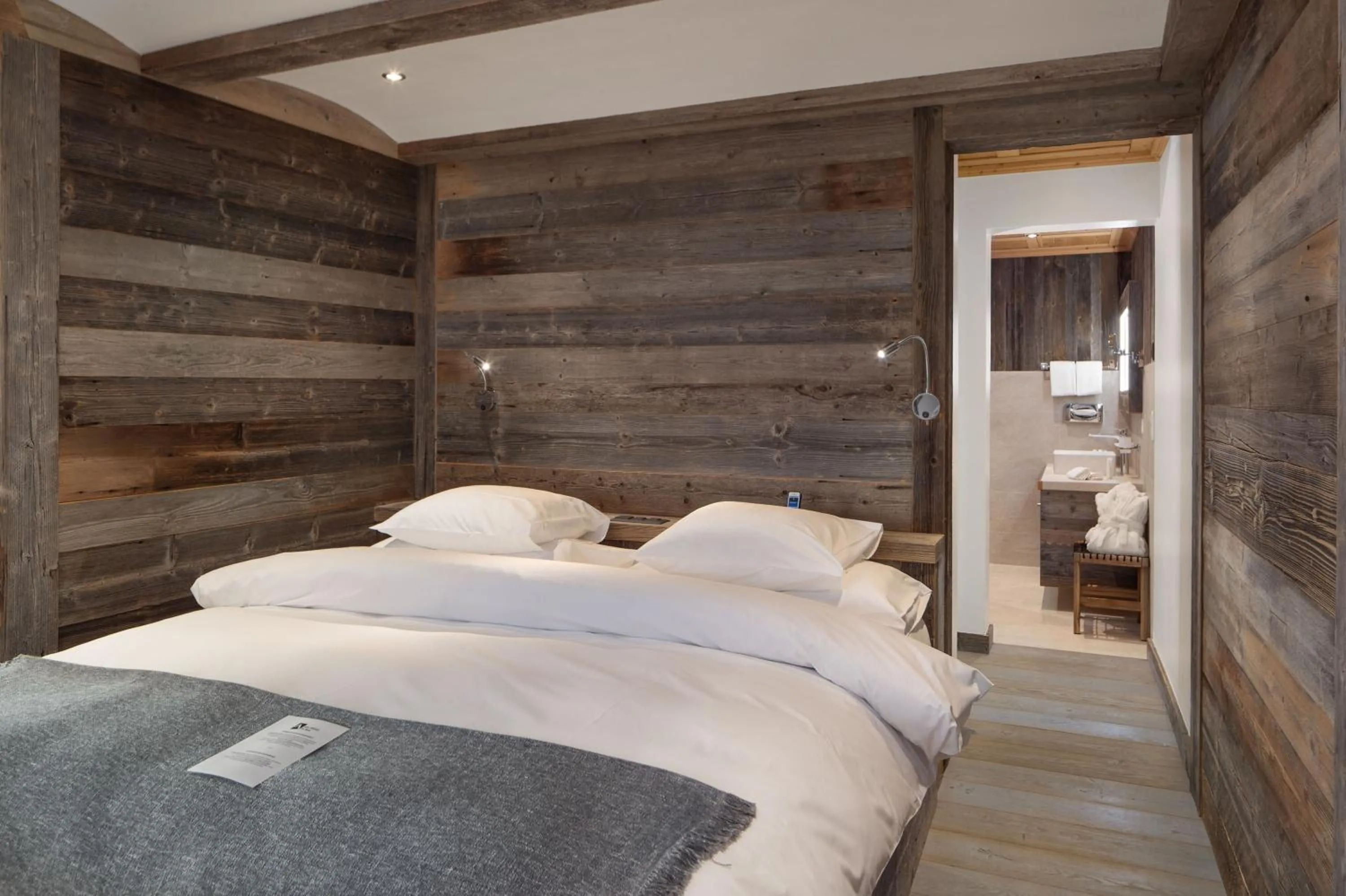 Bedroom, Bed in Aïda Hôtel & Spa - "Adults Only" Relais & Châteaux