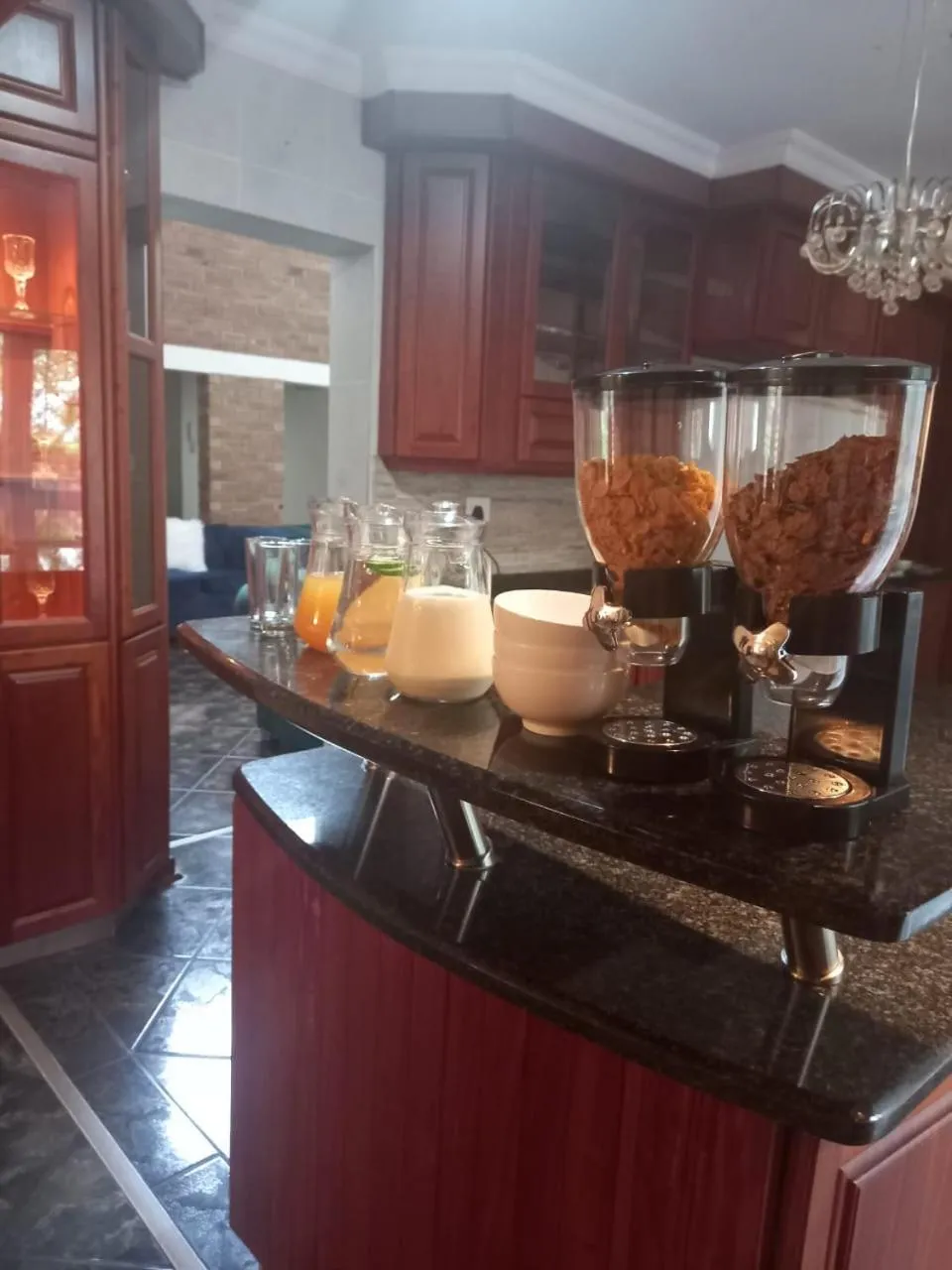 Restaurant/places to eat in The Hills Guest House