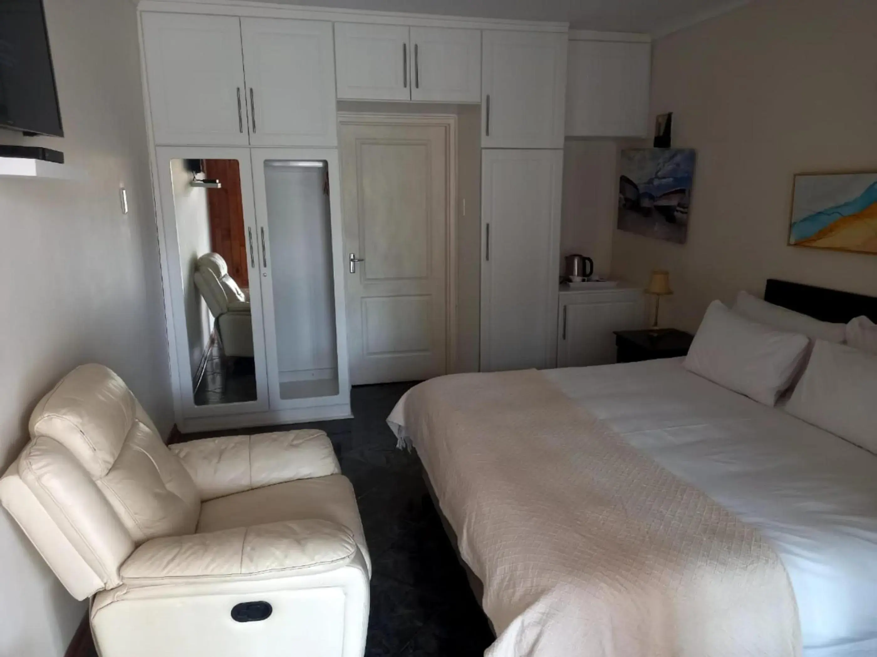 Double Room in The Hills Guest House Double Room in The Hills Guest House