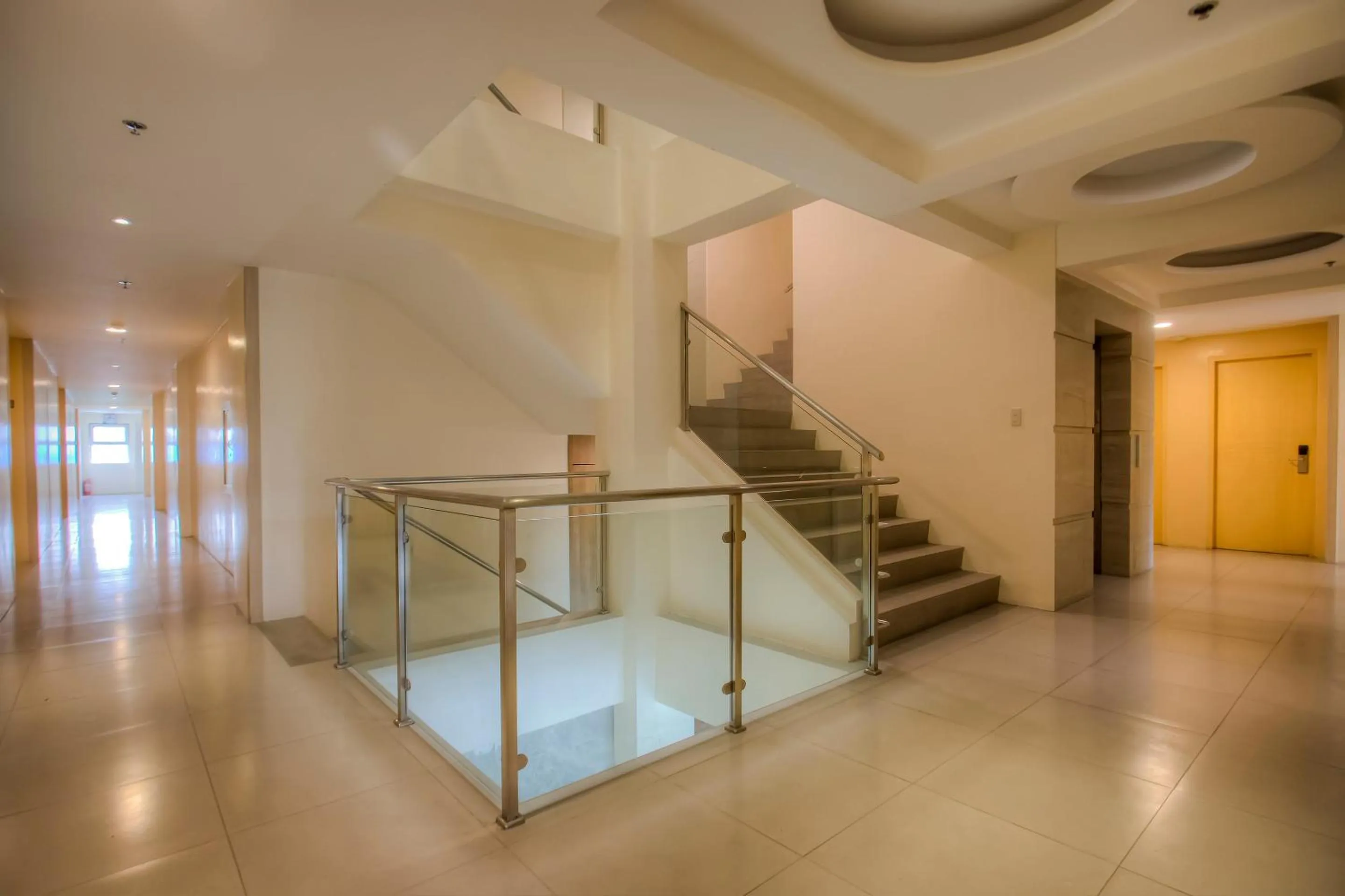 Lobby or reception in Capital O 827 Speciale Hotel