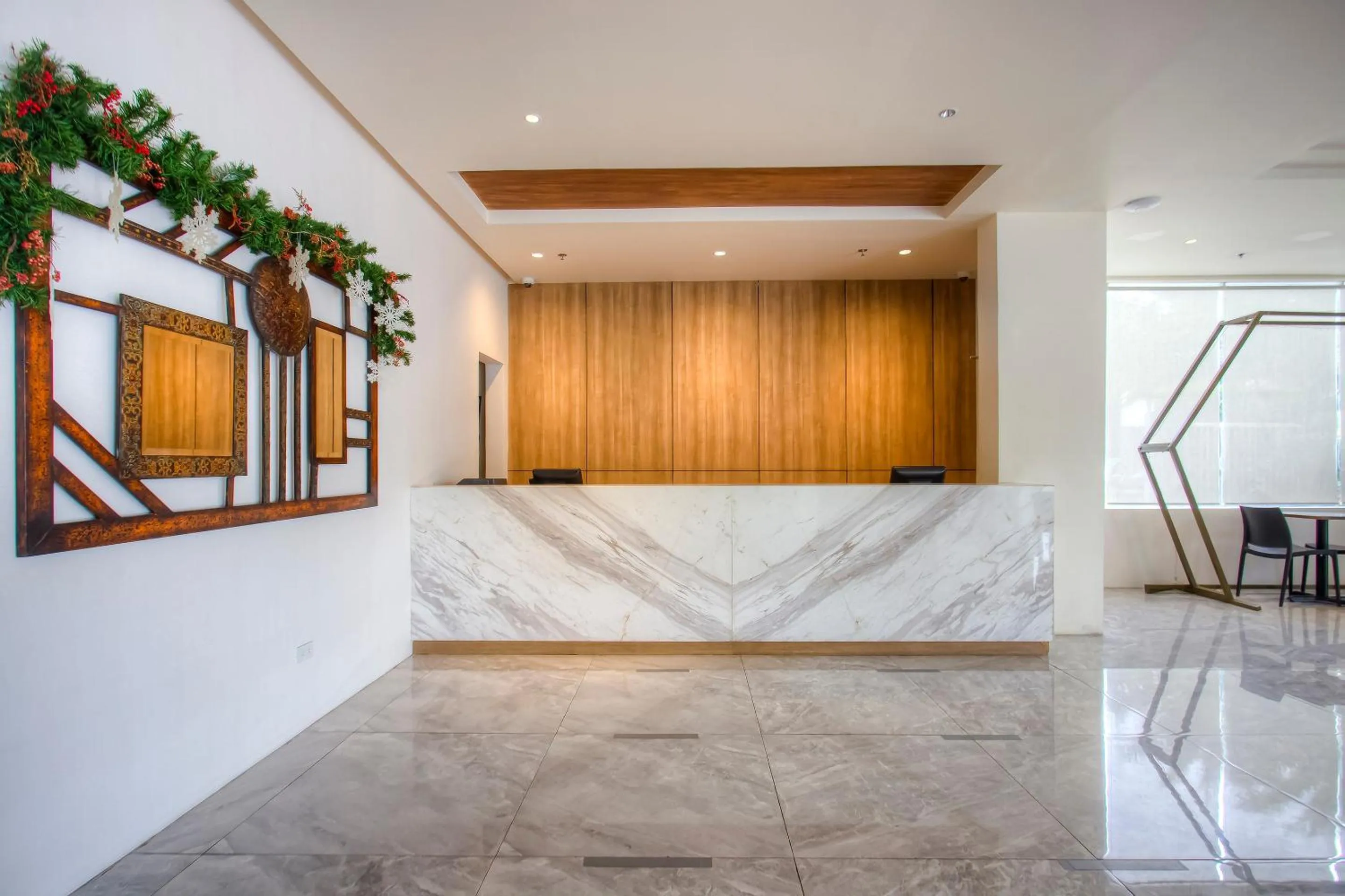 Lobby or reception in Capital O 827 Speciale Hotel