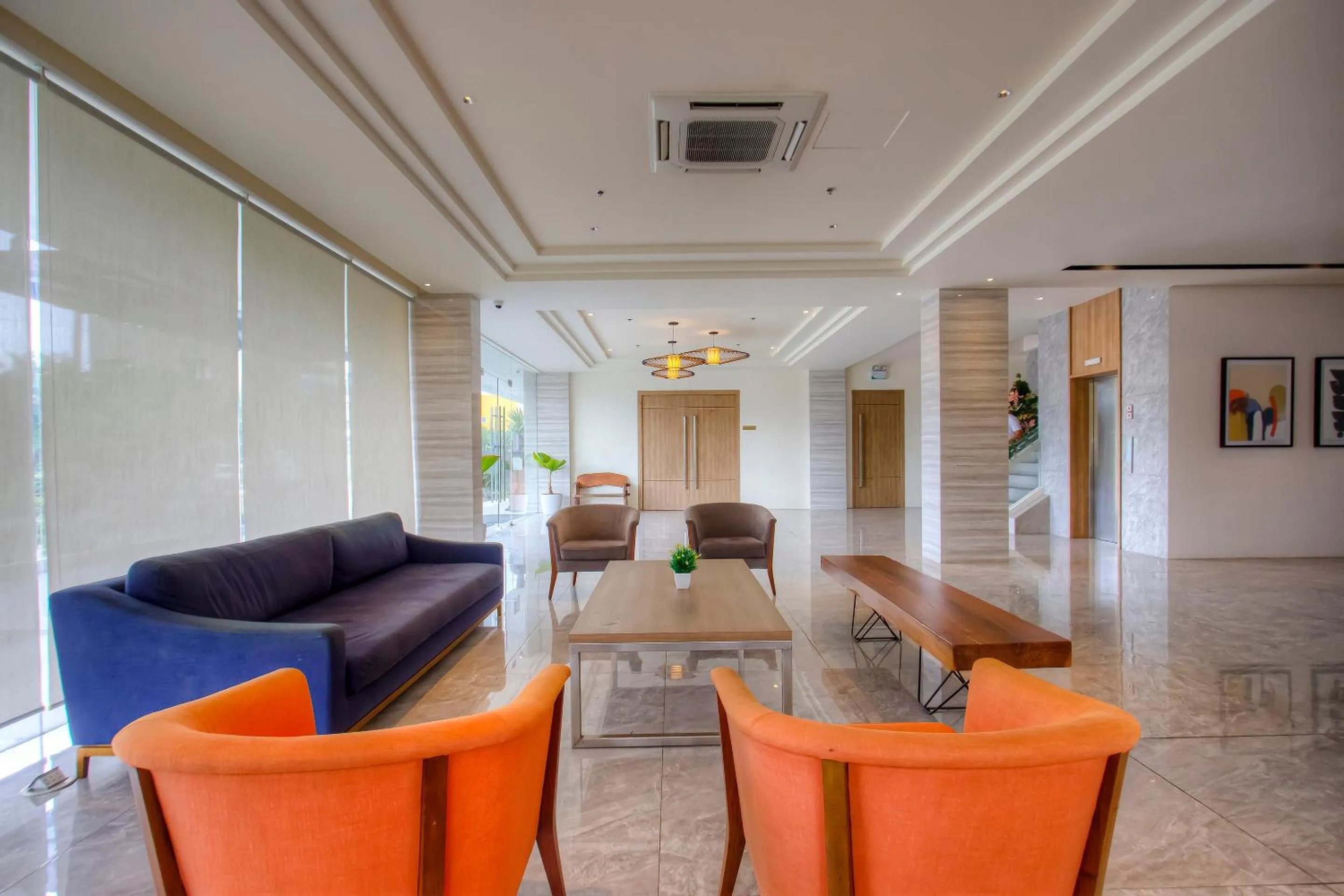 Lobby or reception in Capital O 827 Speciale Hotel