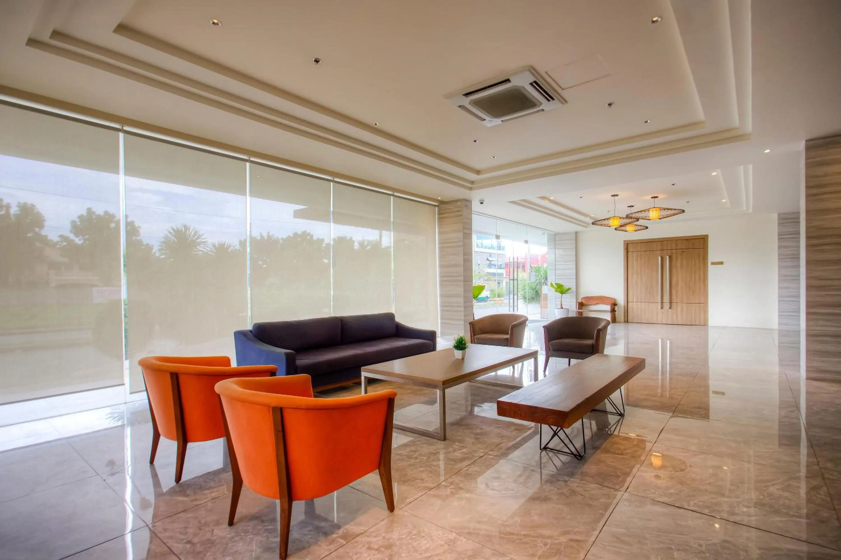 Lobby or reception in Capital O 827 Speciale Hotel