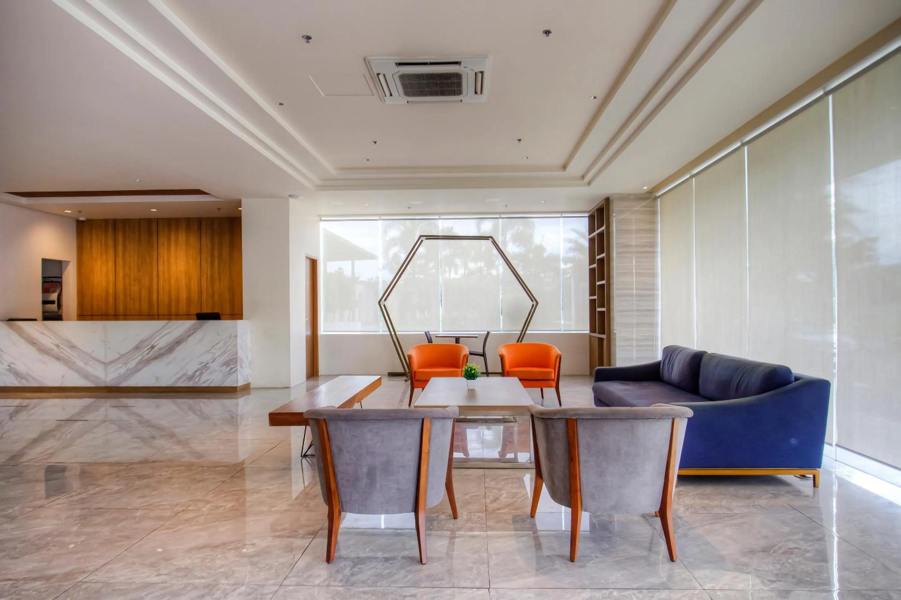 Lobby or reception in Capital O 827 Speciale Hotel