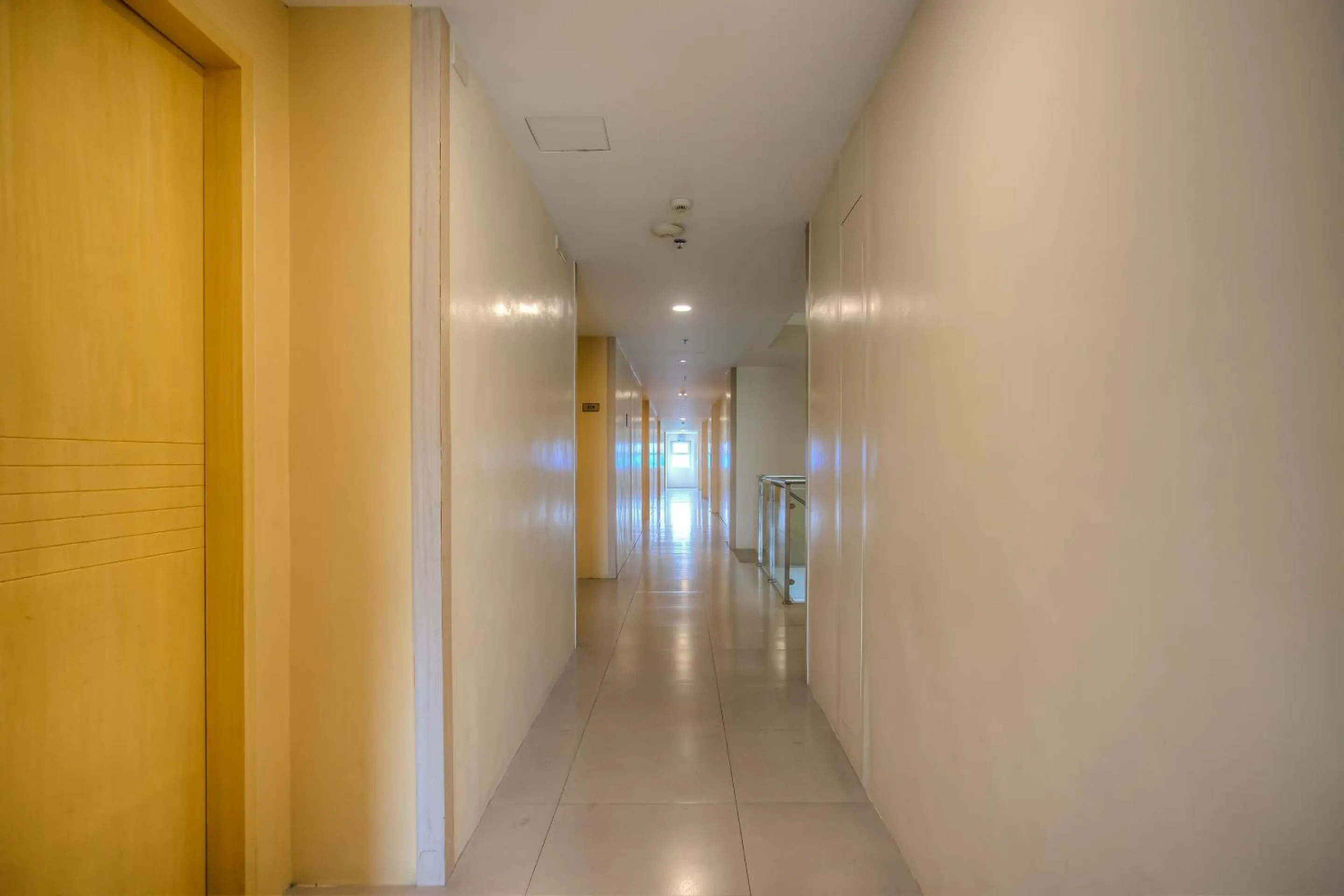 Lobby or reception in Capital O 827 Speciale Hotel