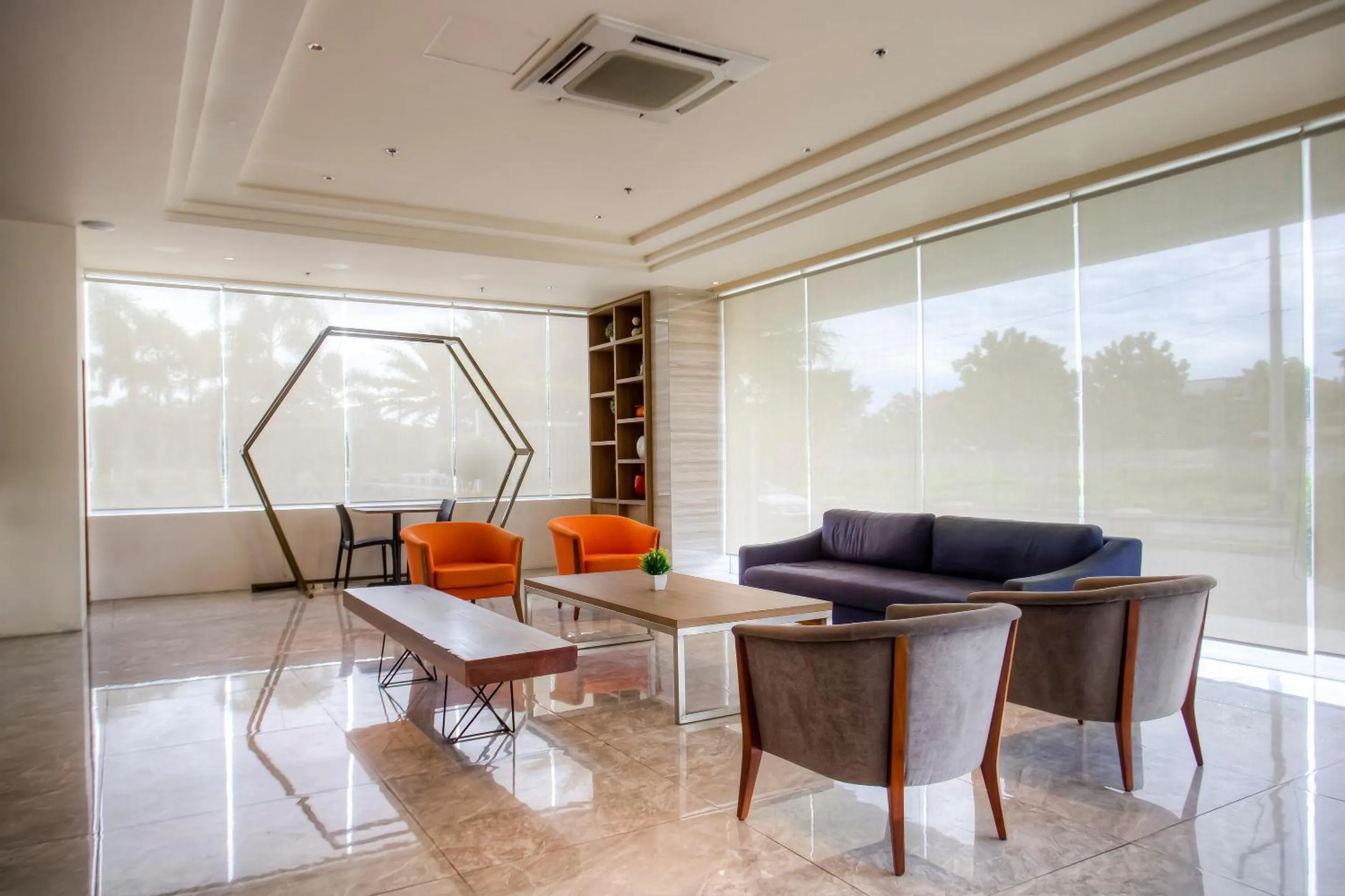 Lobby or reception in Capital O 827 Speciale Hotel