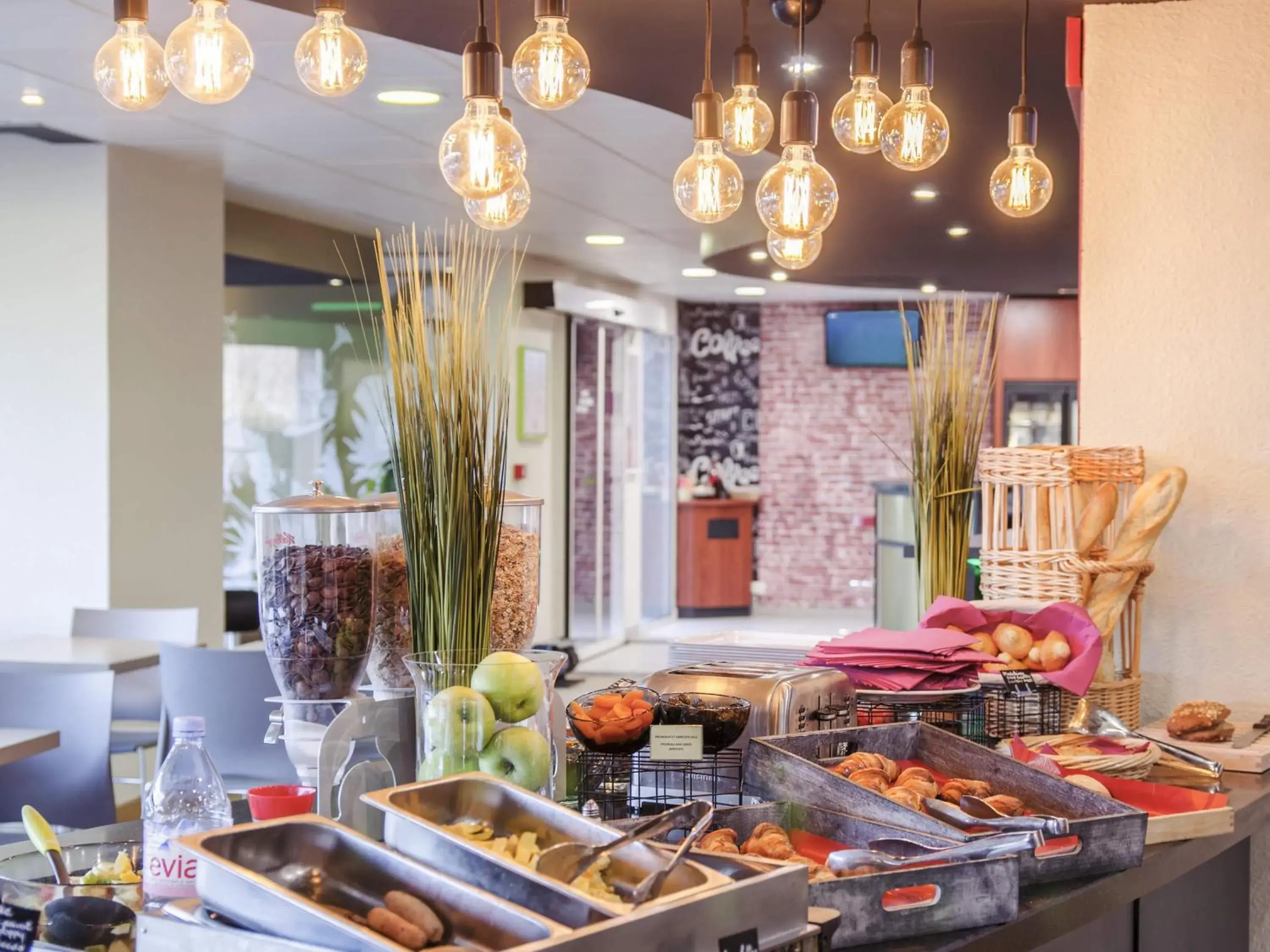 Breakfast in Ibis Styles Toulouse Blagnac Aéroport Breakfast in Ibis Styles Toulouse Blagnac Aéroport