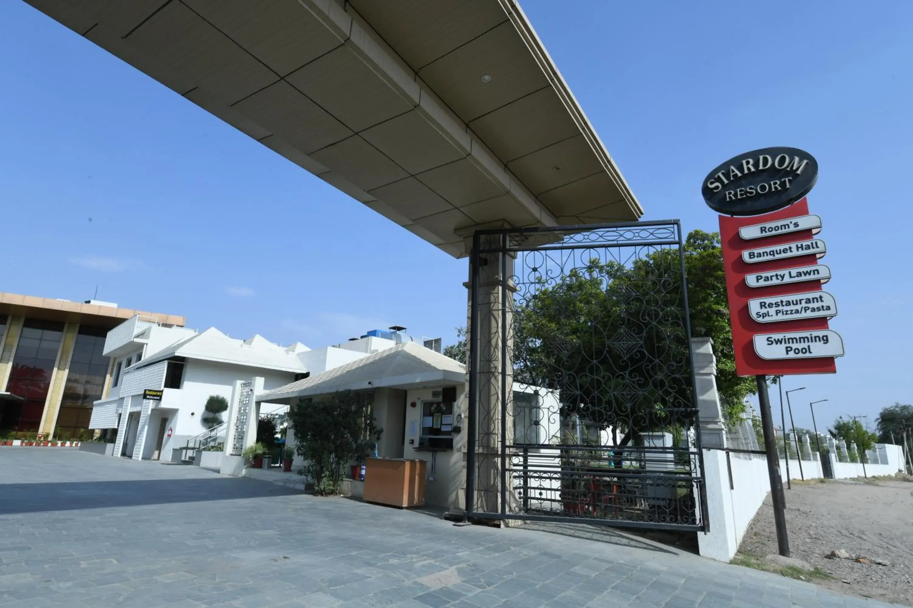 Facade/entrance in Stardom Resort Jaipur Facade/entrance in Stardom Resort Jaipur