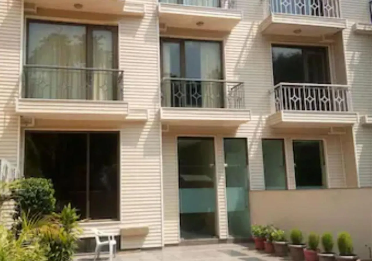 Property building in UDS Villa Scandinavian - Next to VFS, Walking to Connaught Place