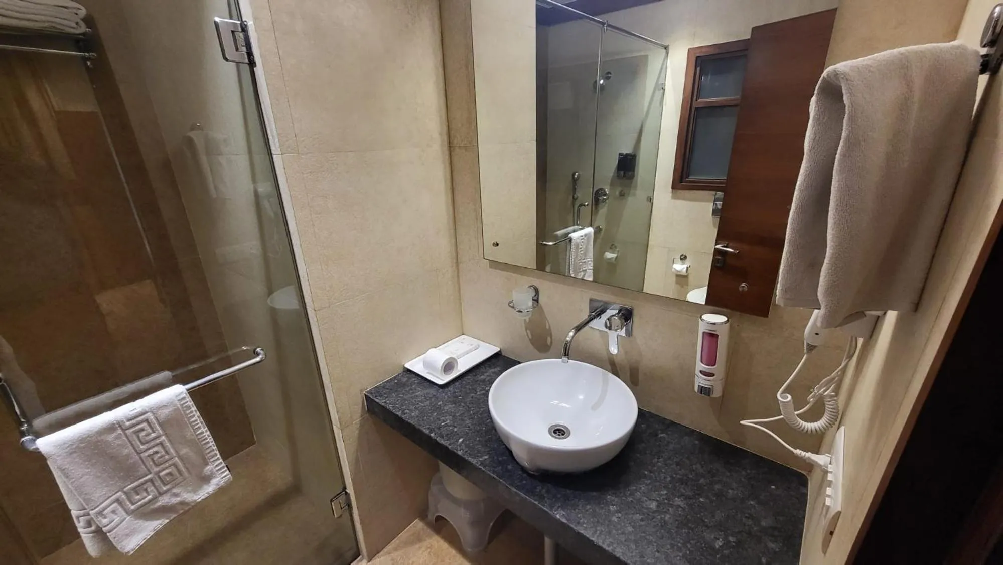 Bathroom in UDS Villa - Next to VFS, Walking to Connaught Place