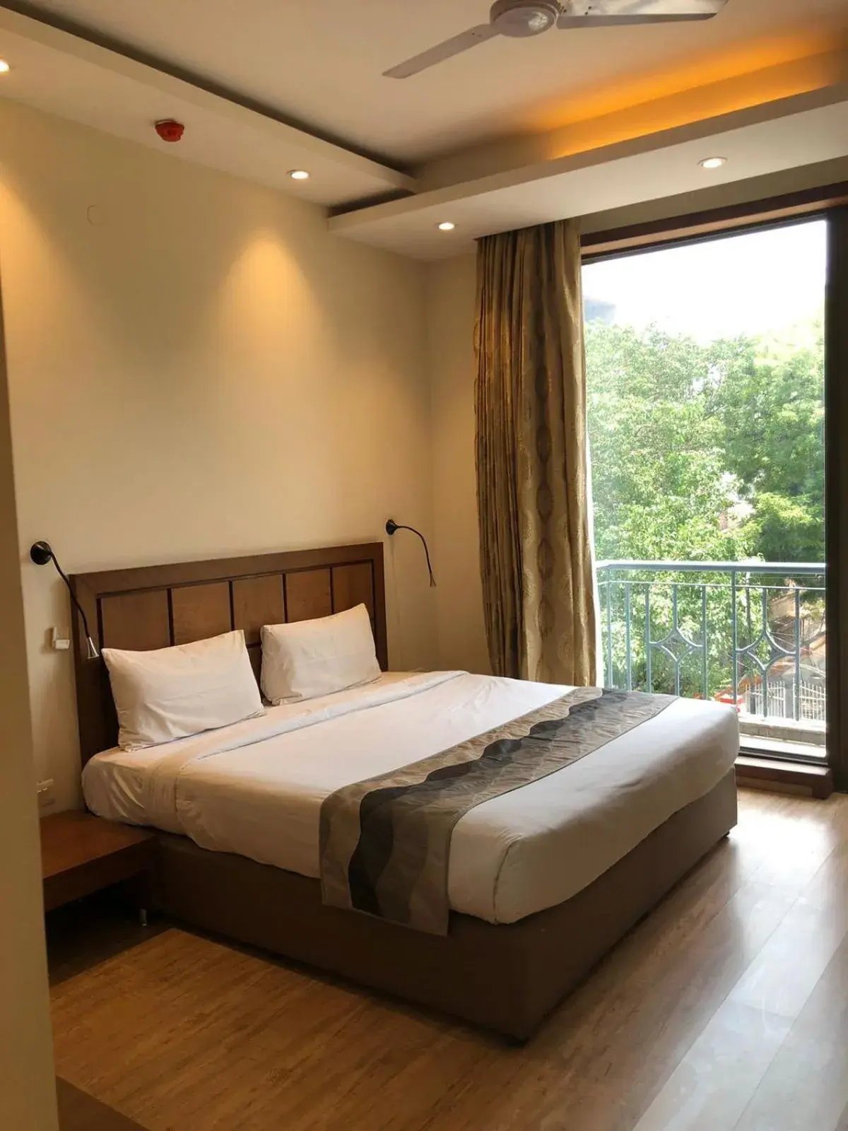 Deluxe Double Room with Balcony in UDS Villa Scandinavian - Next to VFS, Walking to Connaught Place Deluxe Double Room with Balcony in UDS Villa Scandinavian - Next to VFS, Walking to Connaught Place
