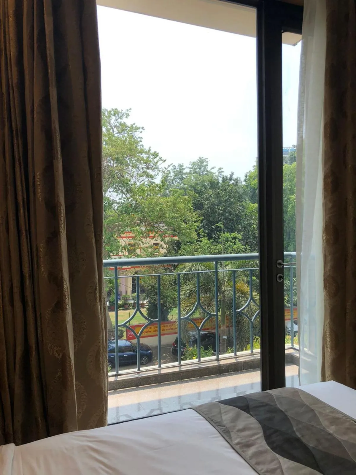 View (from property/room), Bed in UDS Villa - Next to VFS, Walking to Connaught Place