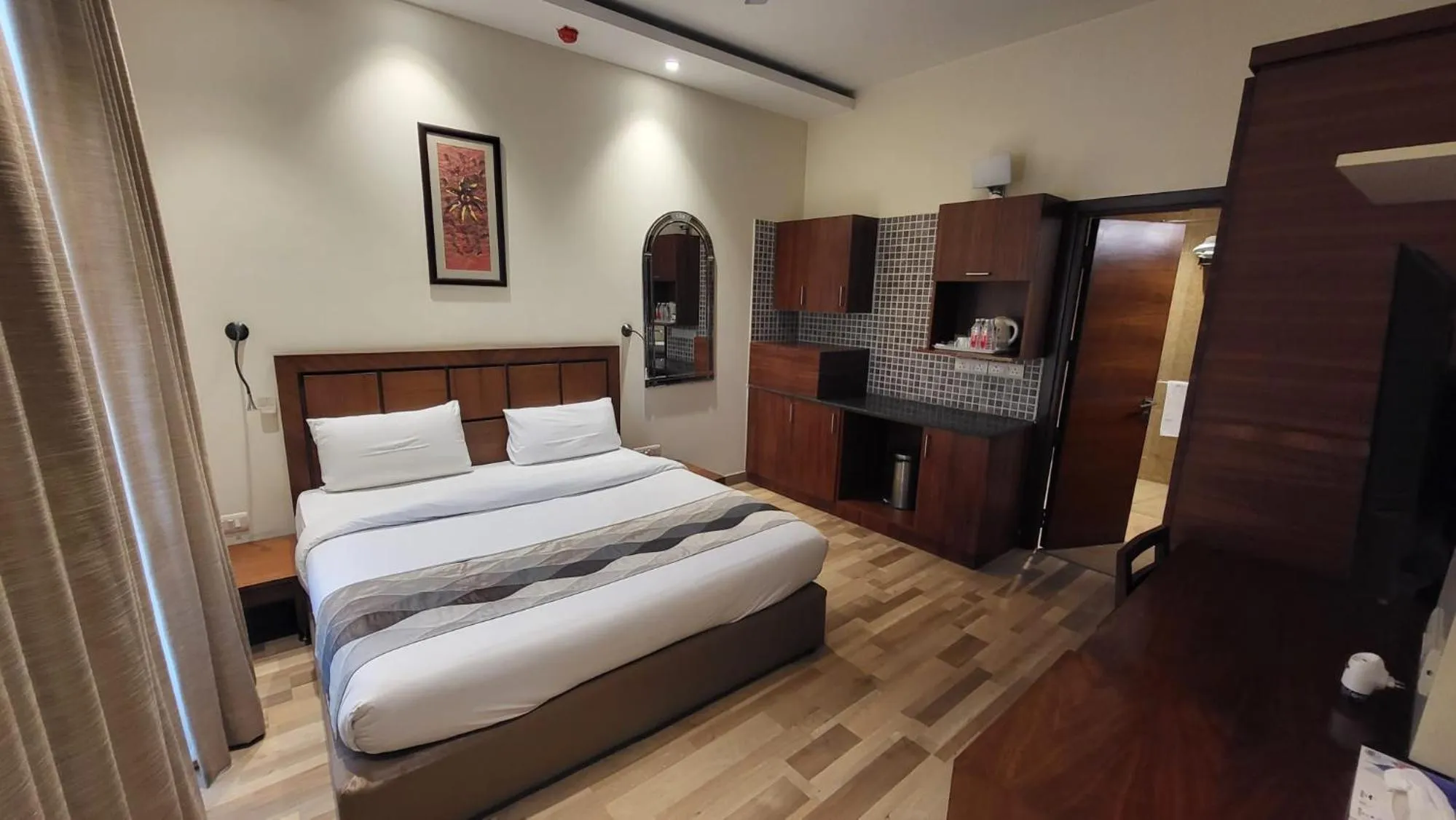 Bedroom, Bed in UDS Villa - Next to VFS, Walking to Connaught Place