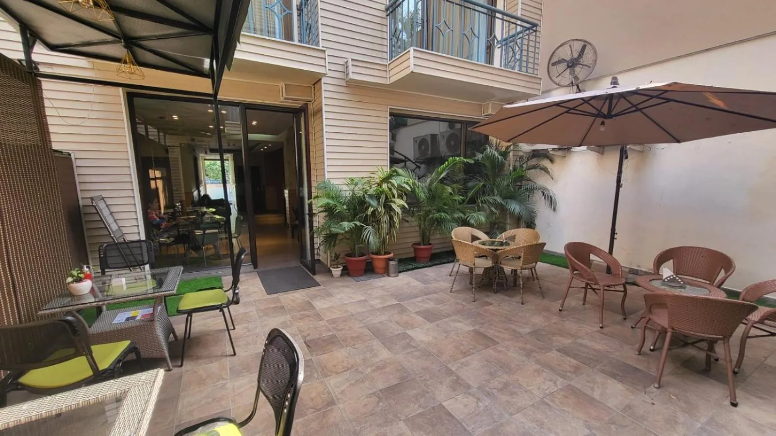 Dining area in UDS Villa - Next to VFS, Walking to Connaught Place