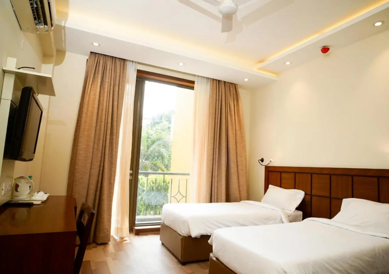 Bed in UDS Villa - Next to VFS, Walking to Connaught Place