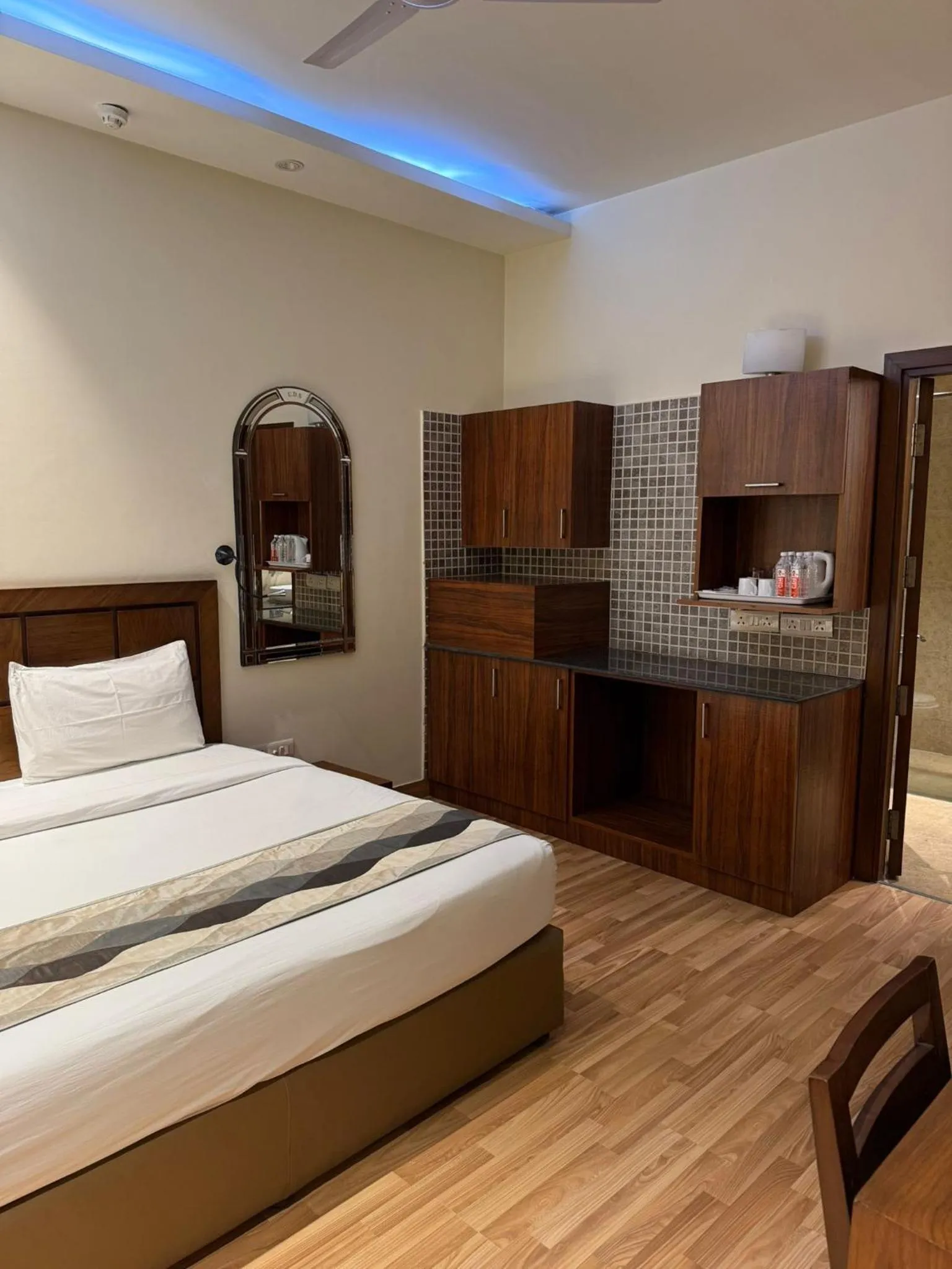 Photo of the whole room, Bed in UDS Villa - Next to VFS, Walking to Connaught Place