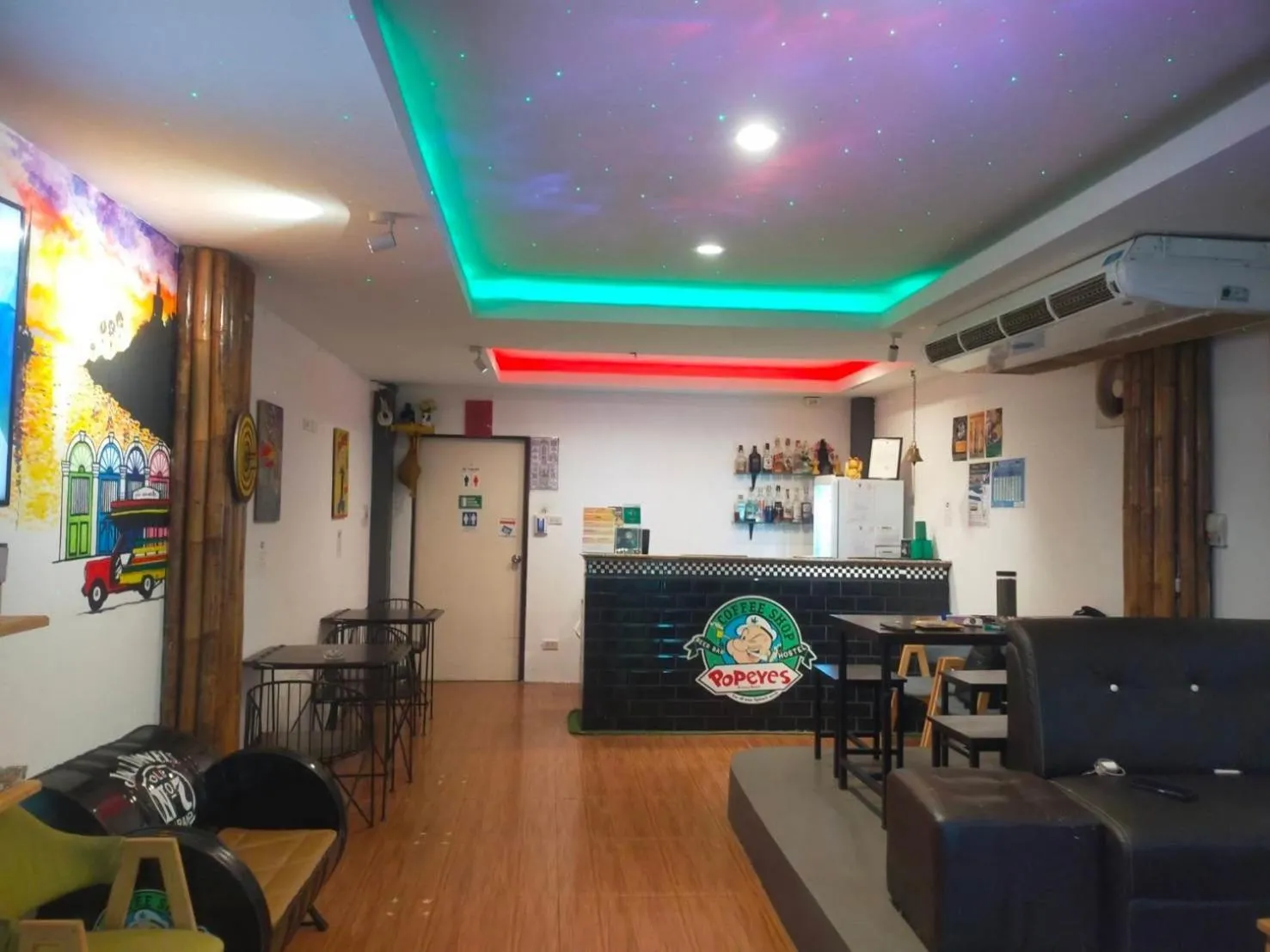 Popeyes Hostel Patong