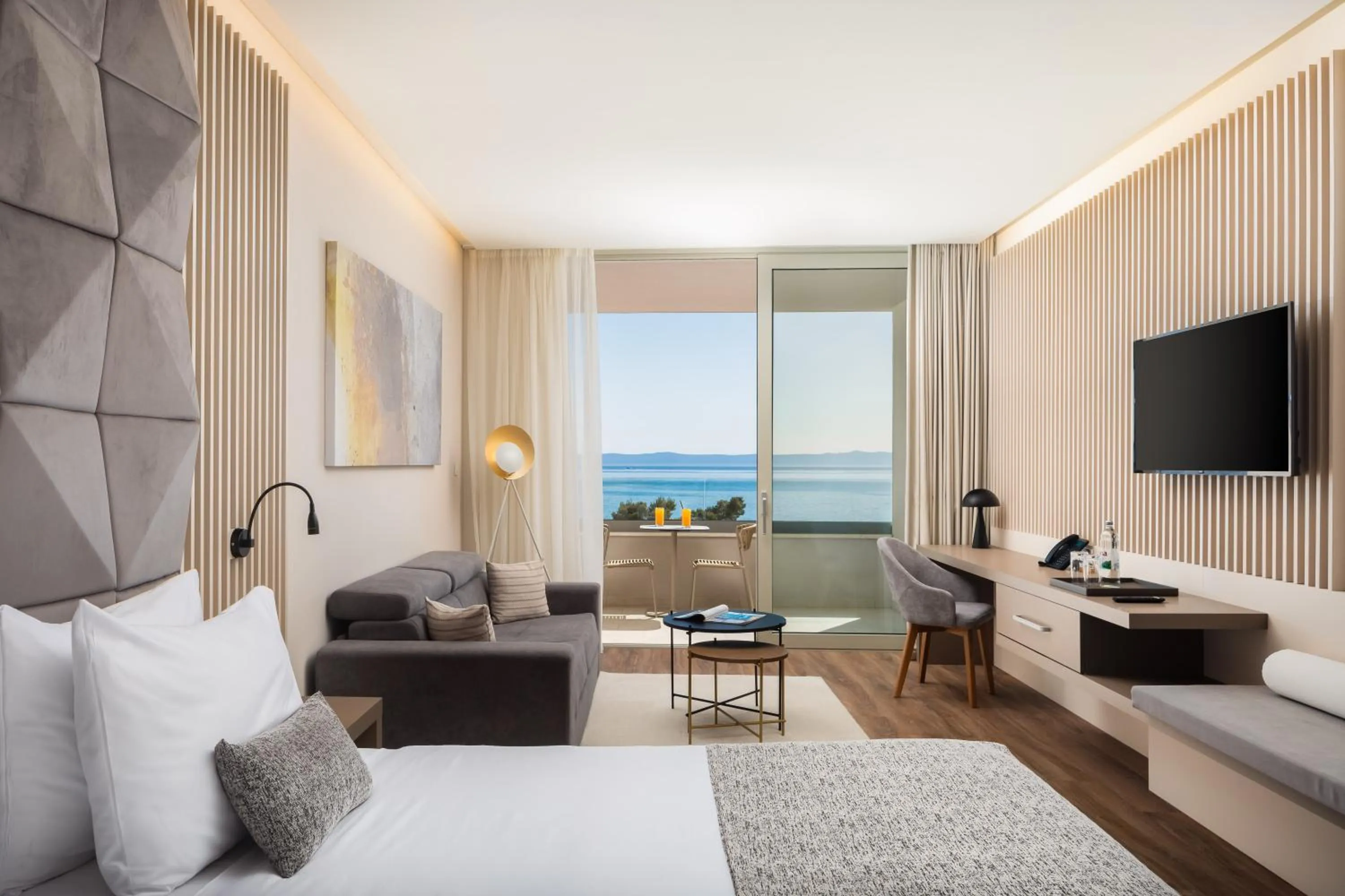 Bed in Aminess Laurel Khalani Hotel