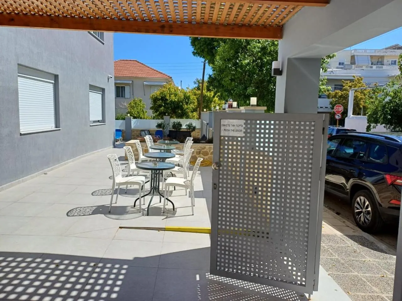 Garden in Deluxe City Hotel