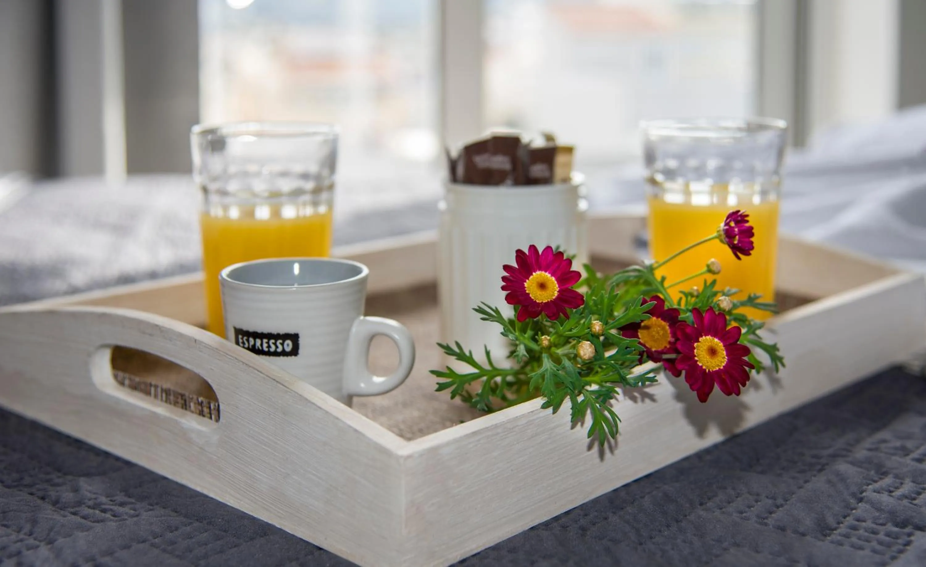 Coffee/tea facilities in Deluxe City Hotel