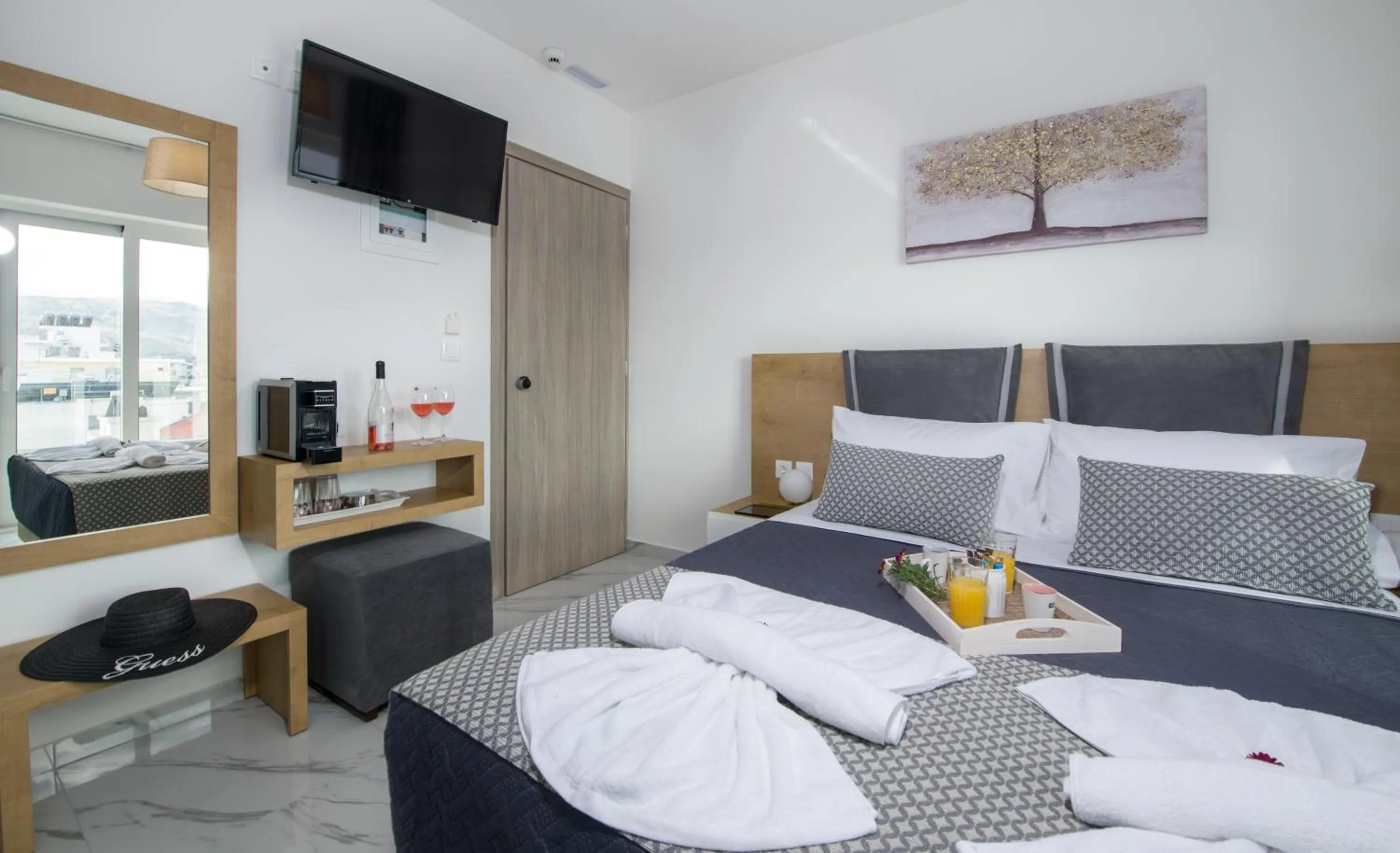 Bed in Deluxe City Hotel