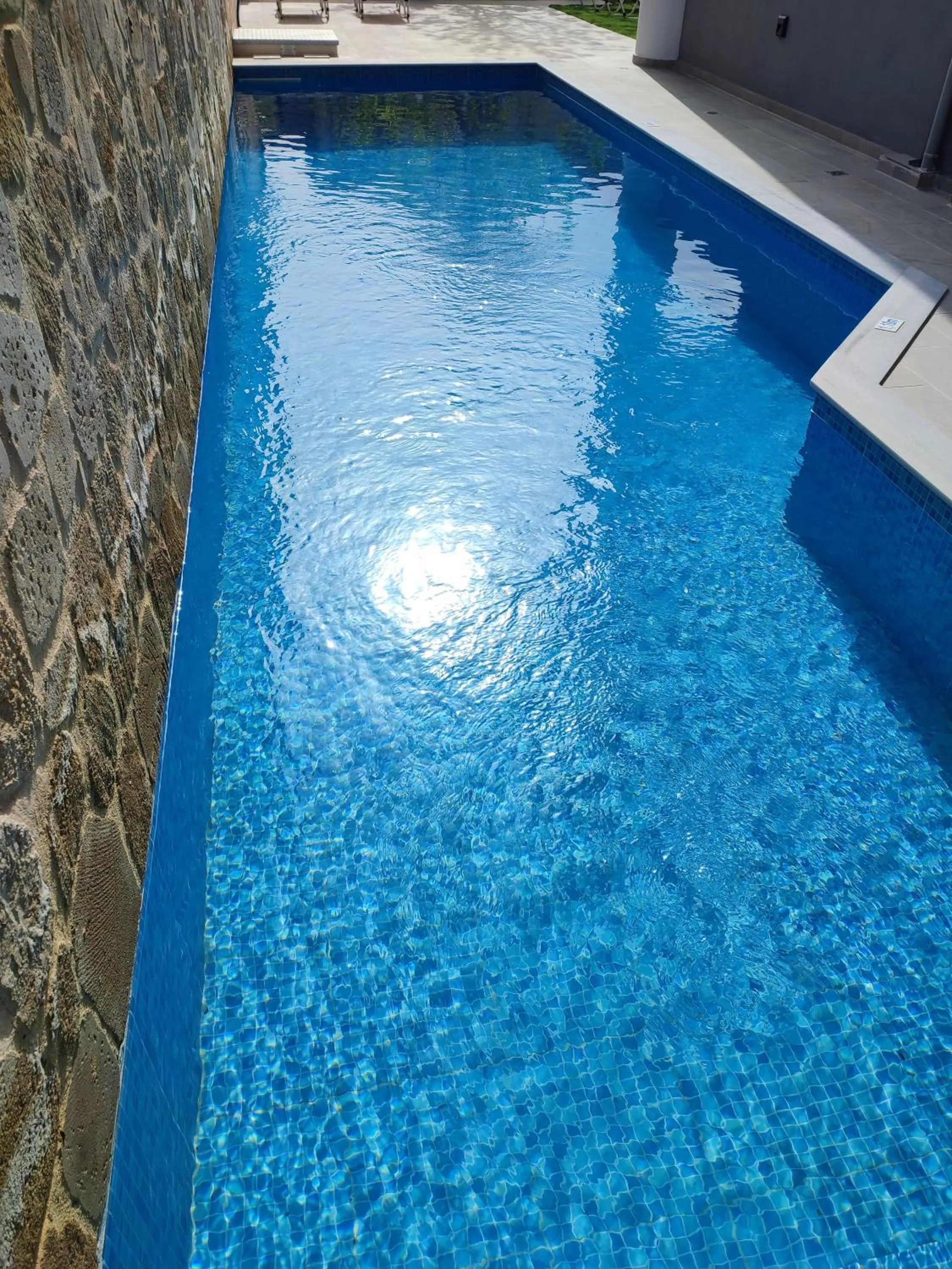 Swimming pool in Deluxe City Hotel