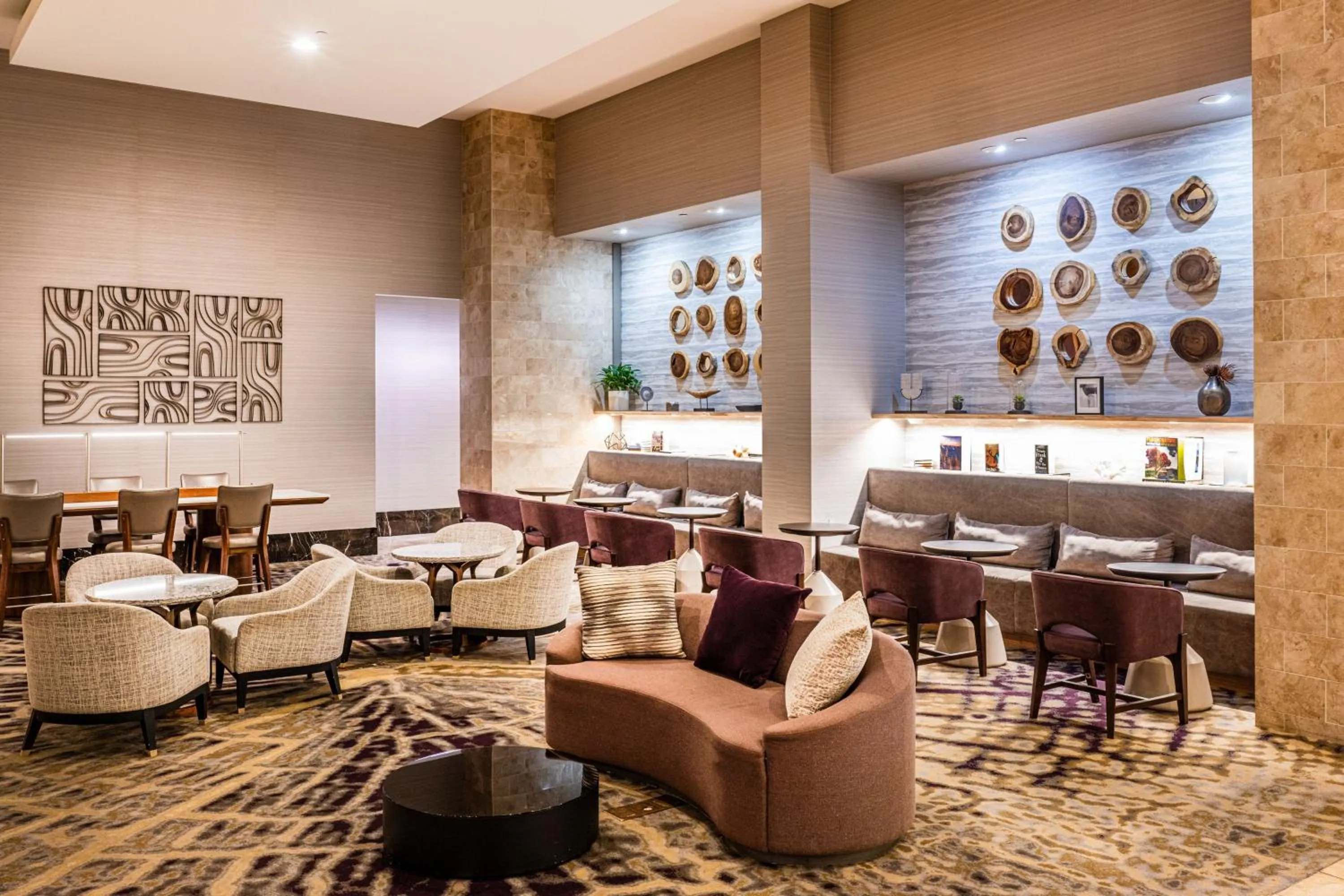 Lobby or reception in The Westin Chicago Lombard