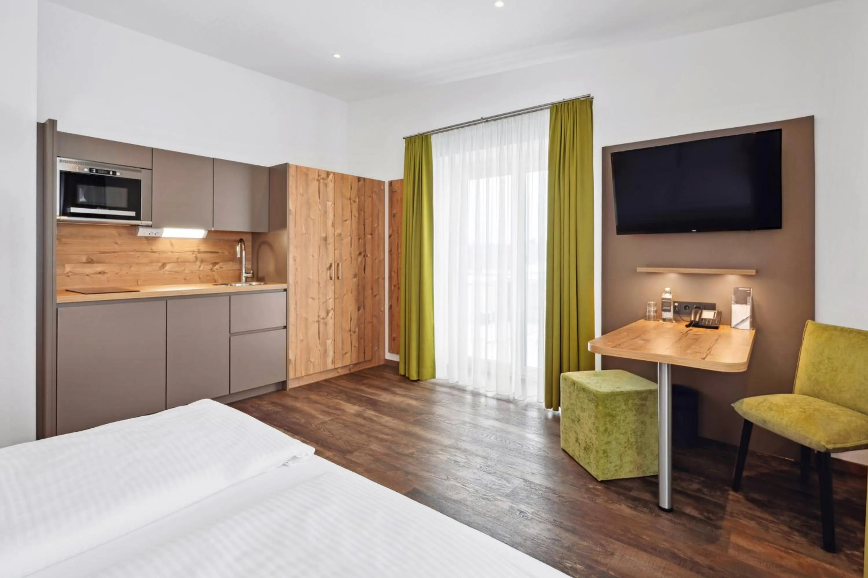 Bed in Hotel Zeppelin