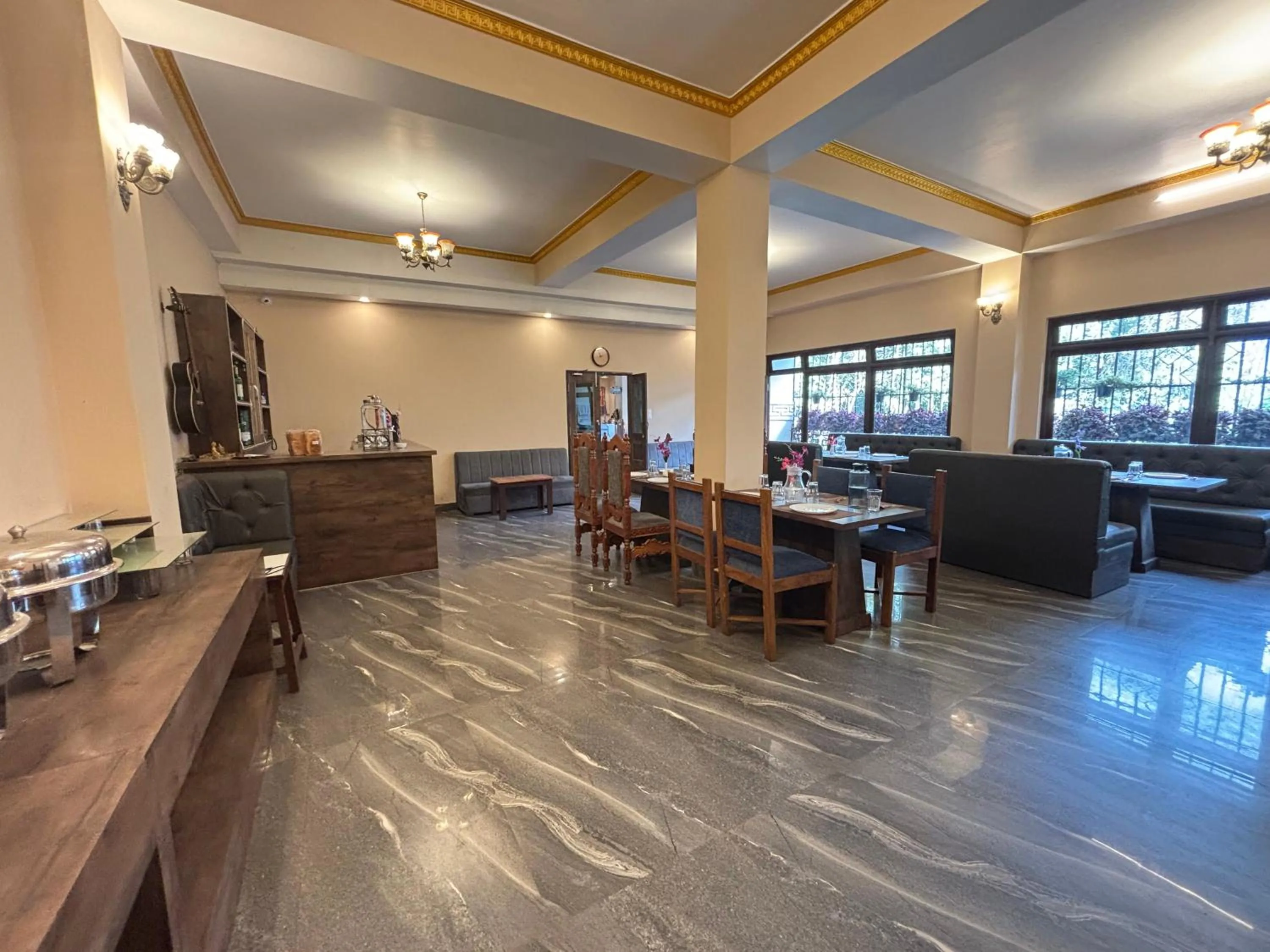 Restaurant/places to eat in Kunden Fortune Resort Gangtok Near MG Marg