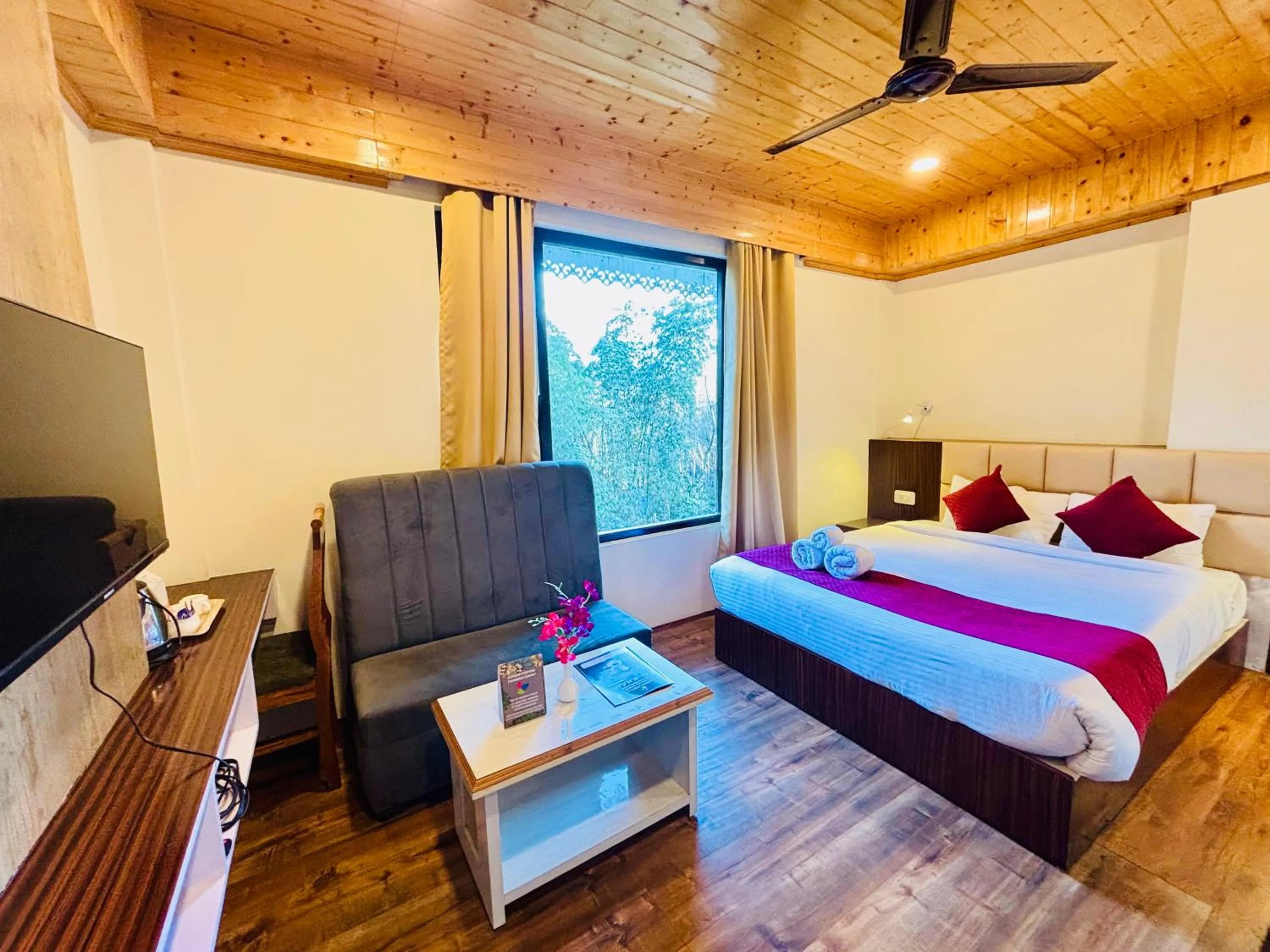 Bedroom, Bed in Kunden Fortune Resort Gangtok Near MG Marg