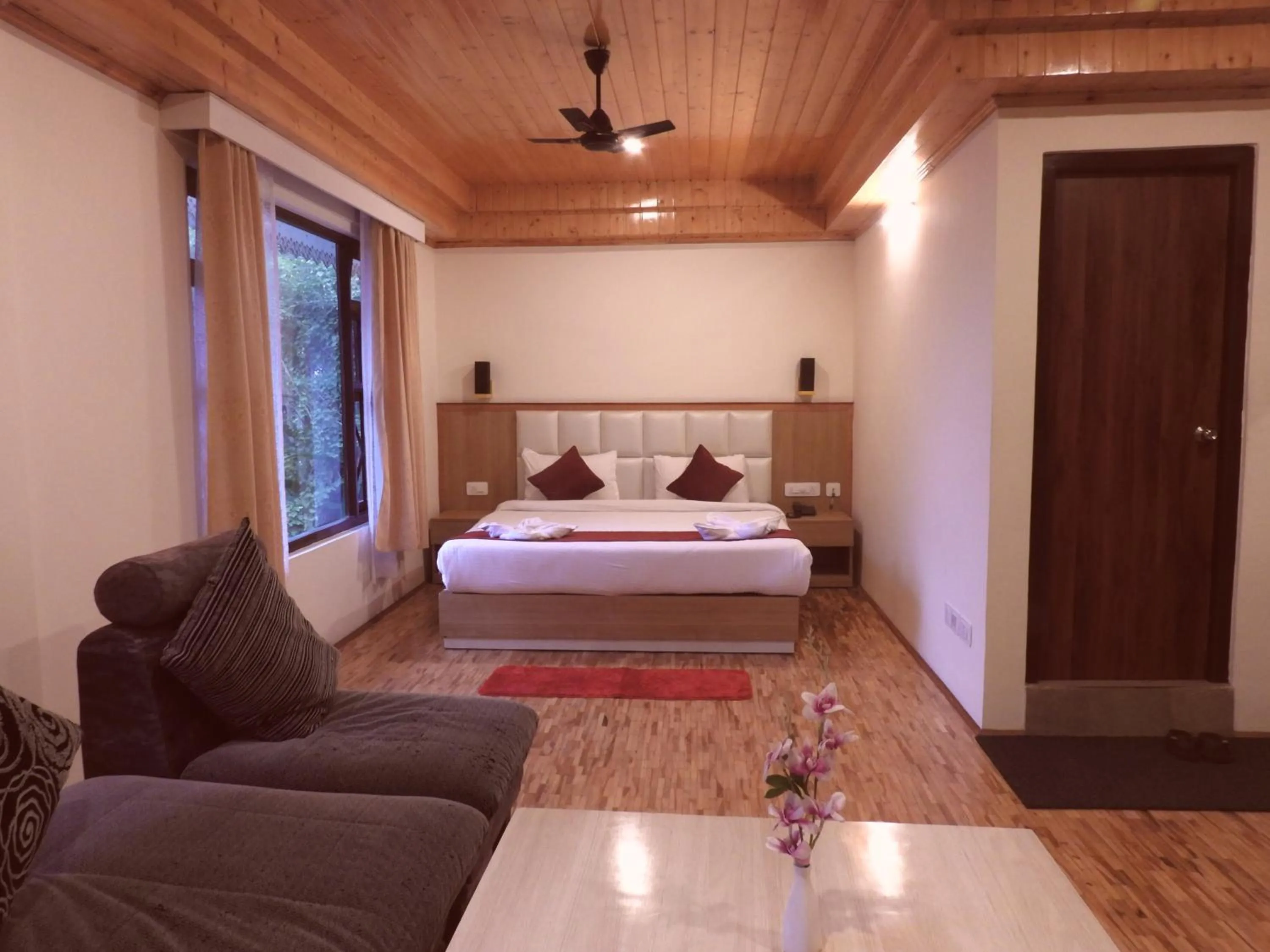 Bed in Kunden Fortune Resort Gangtok Near MG Marg