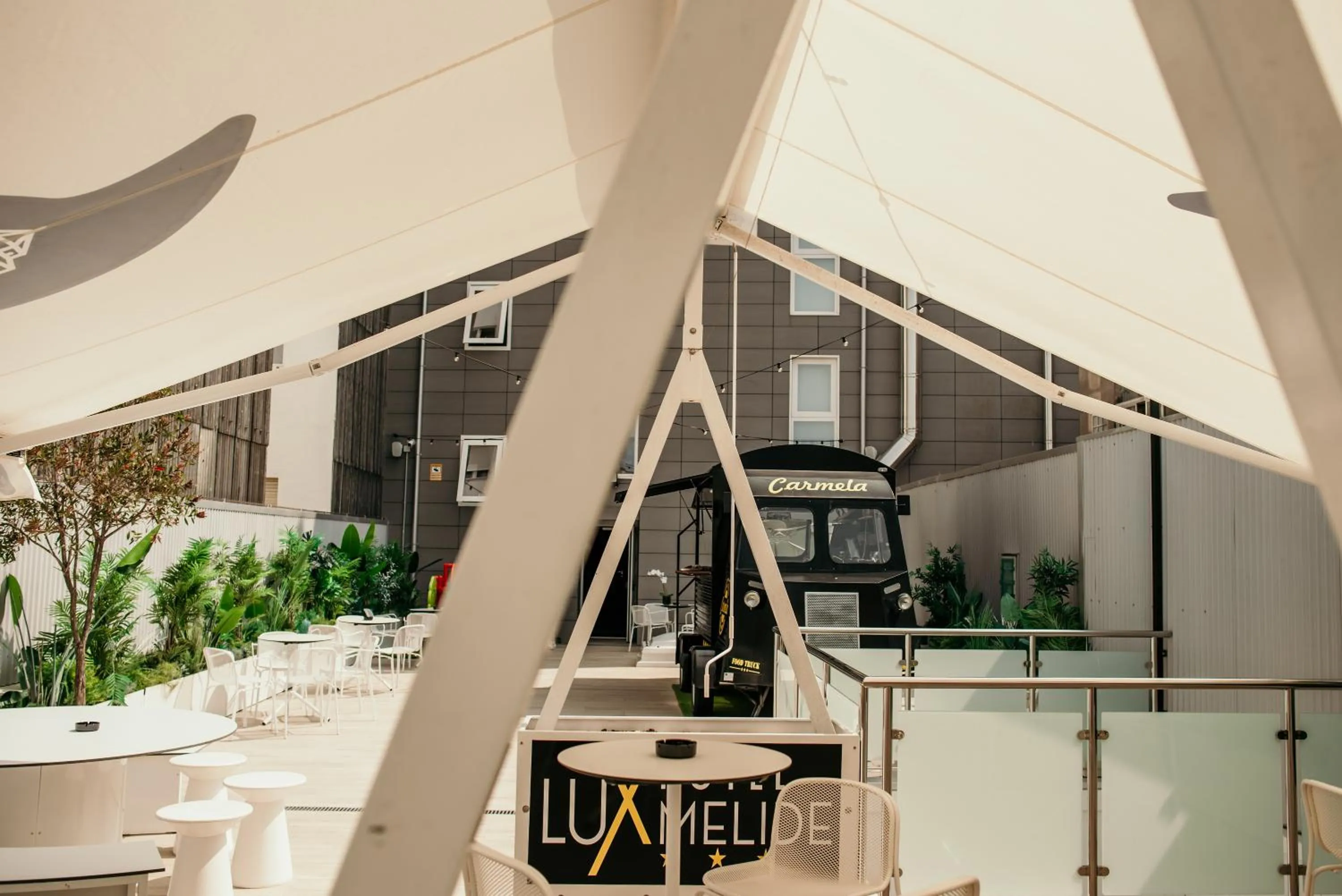 Balcony/Terrace in Hotel Lux Melide