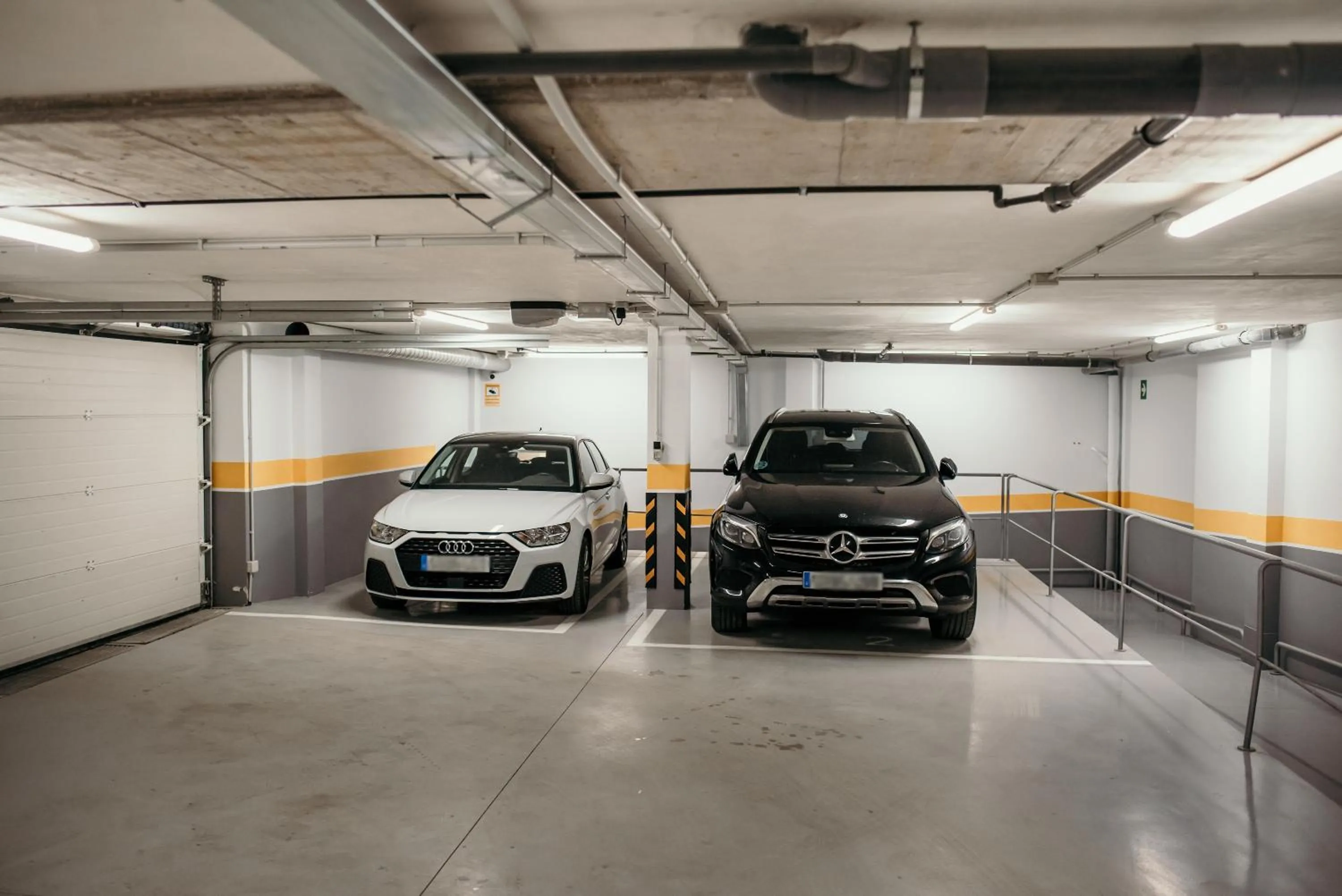 Parking in Hotel Lux Melide