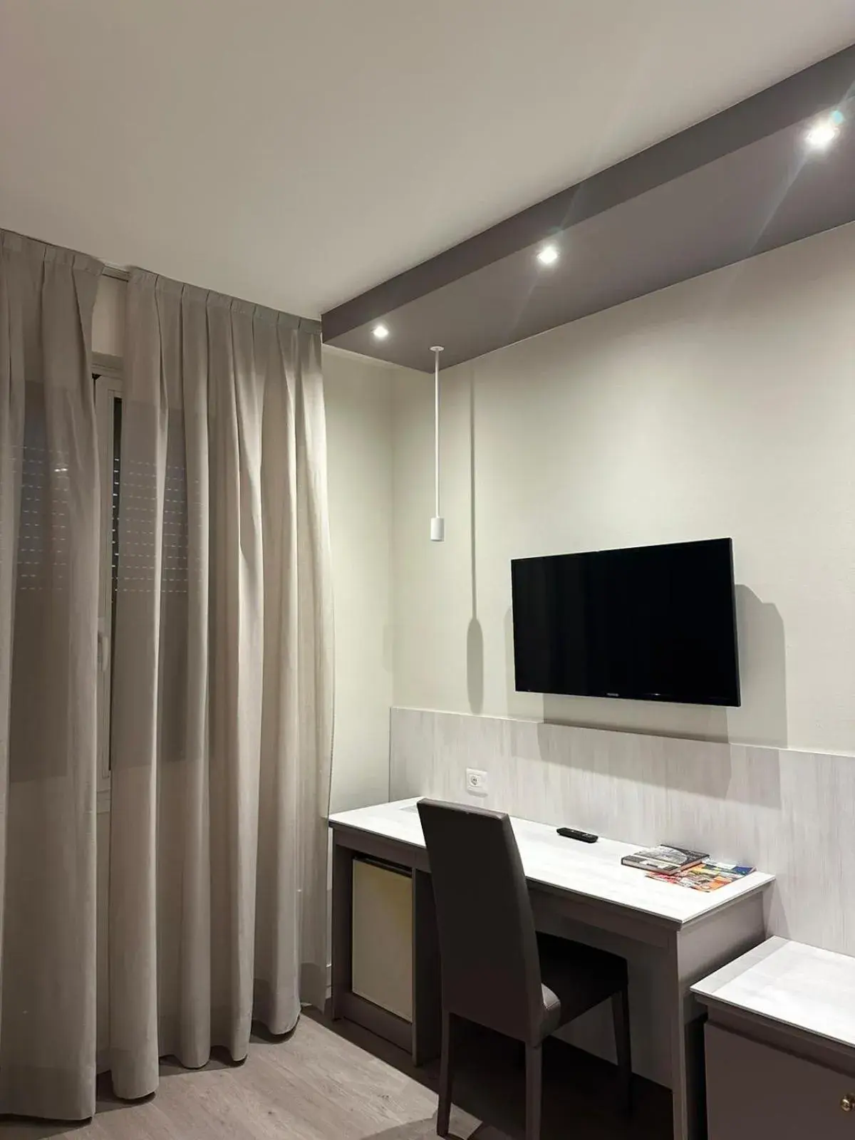 Standard Single Room - single occupancy in Confidence Hotel Europa Standard Single Room - single occupancy in Confidence Hotel Europa