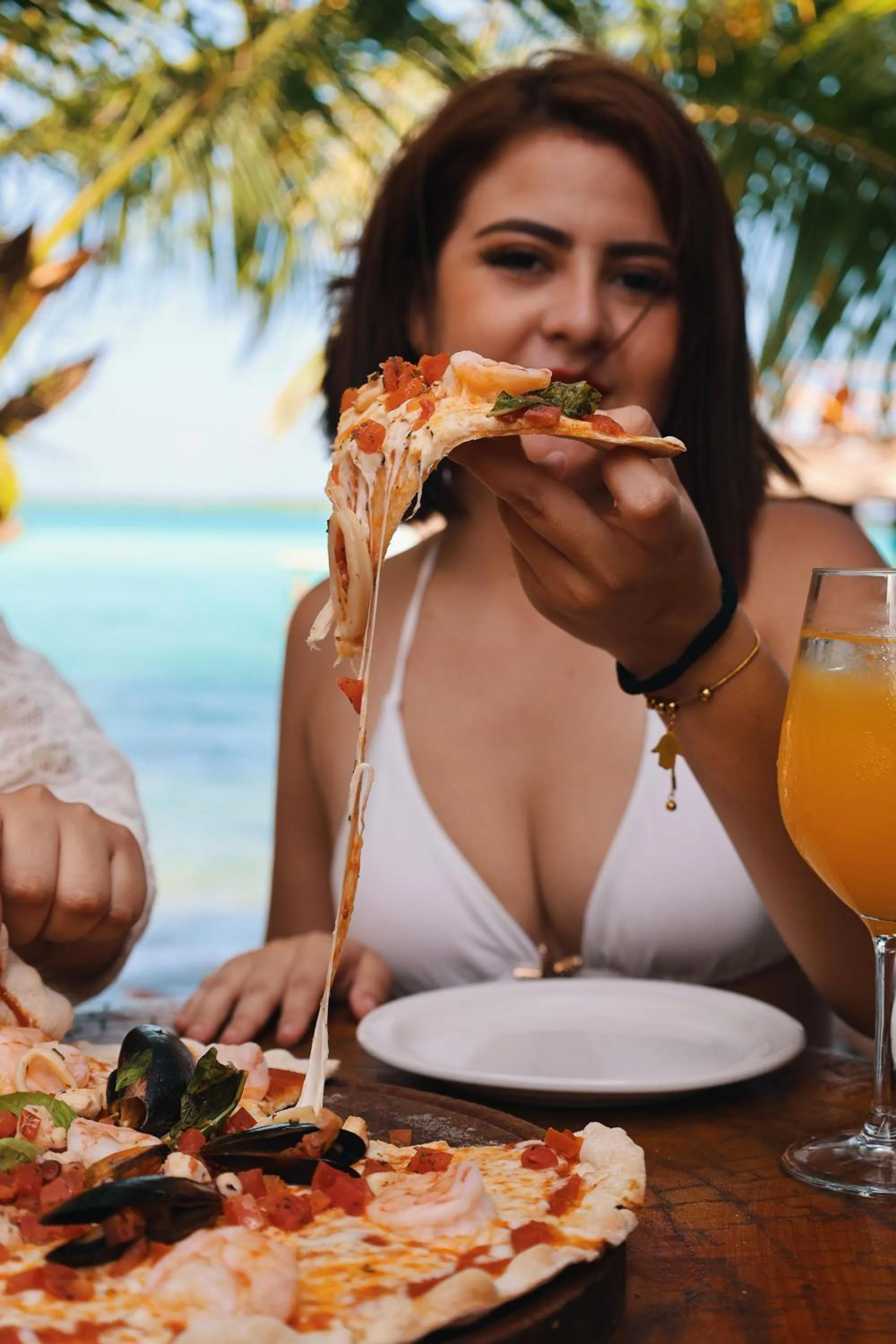 Food and drinks in El Búho Lagoon Bacalar