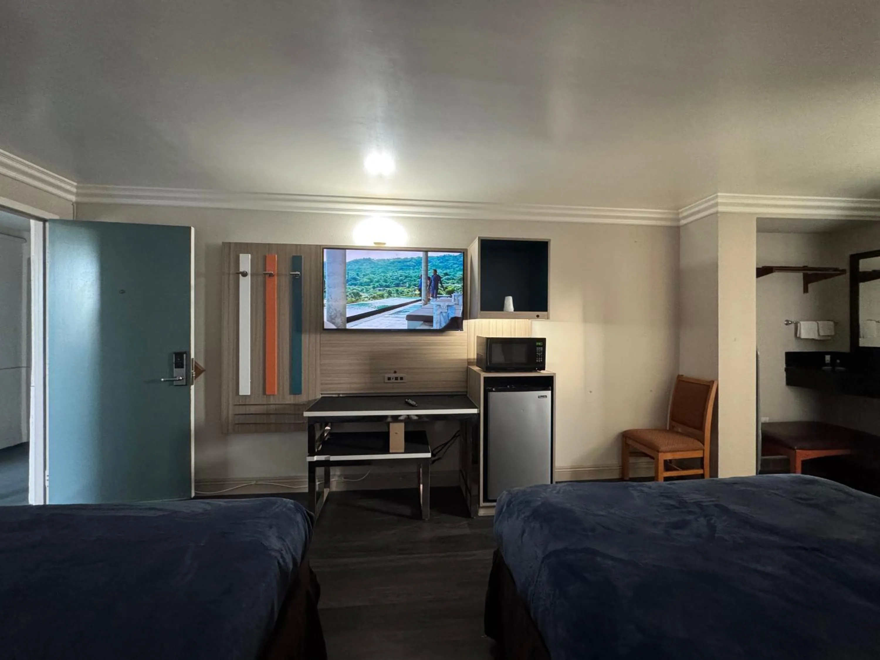 Bed in Rodeway Inn Ventura Midtown