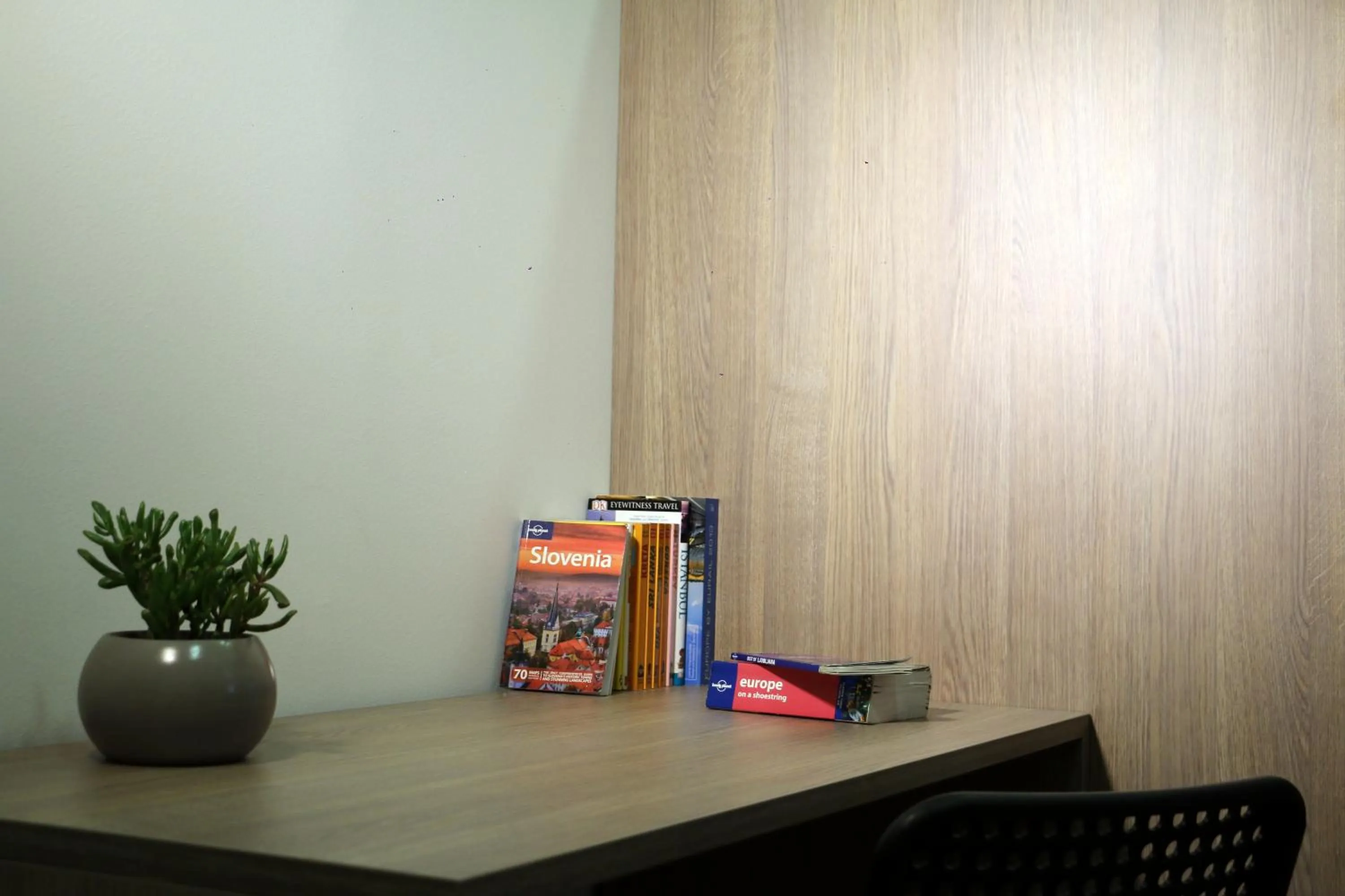 Seating area in Hostel Tivoli