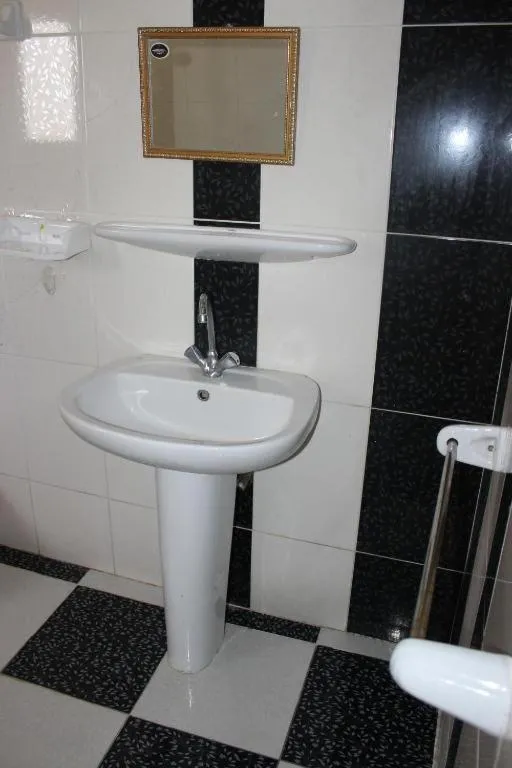 Bathroom in Sea Star