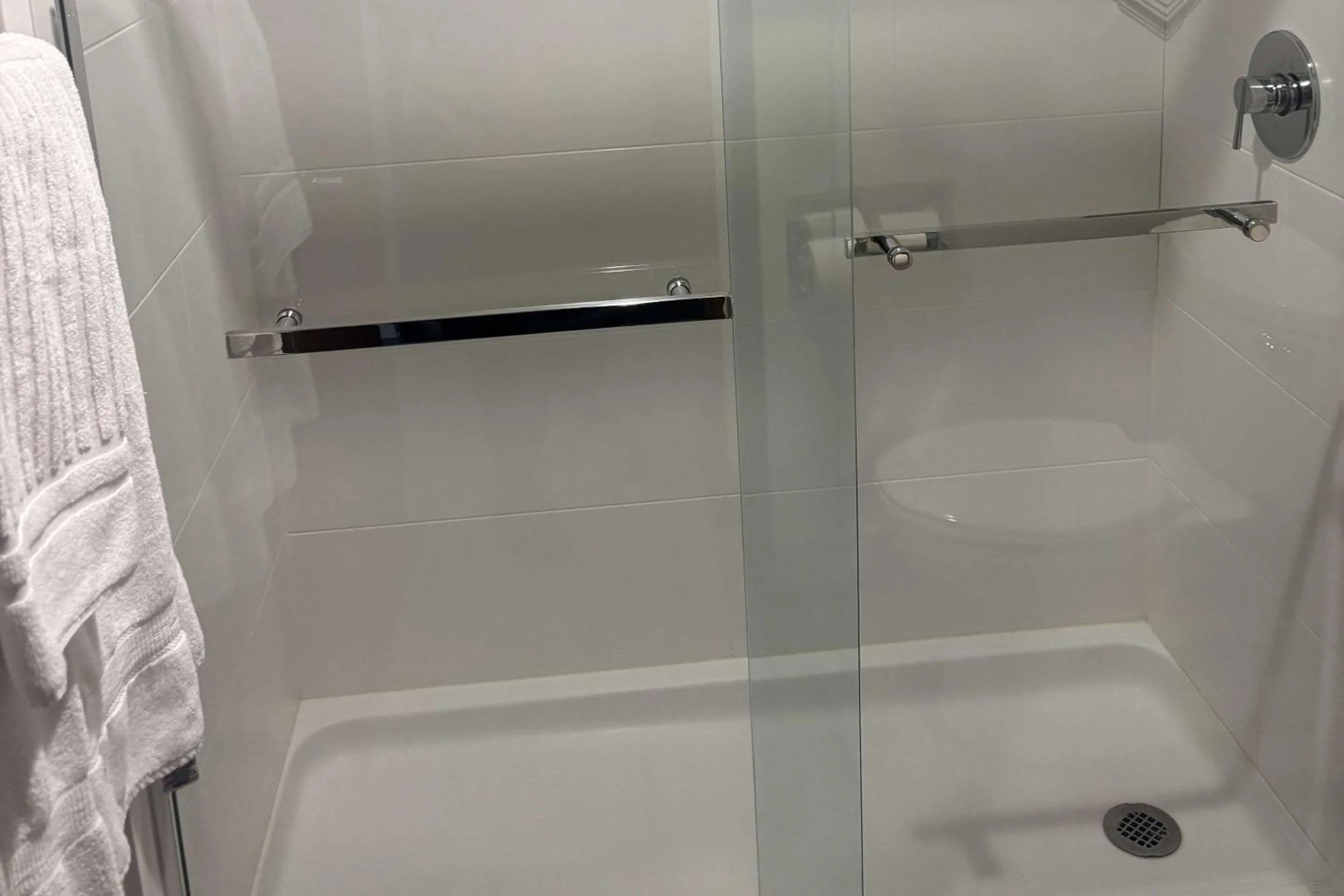 Bedroom in Comfort Inn & Suites Brentwood - Nashville