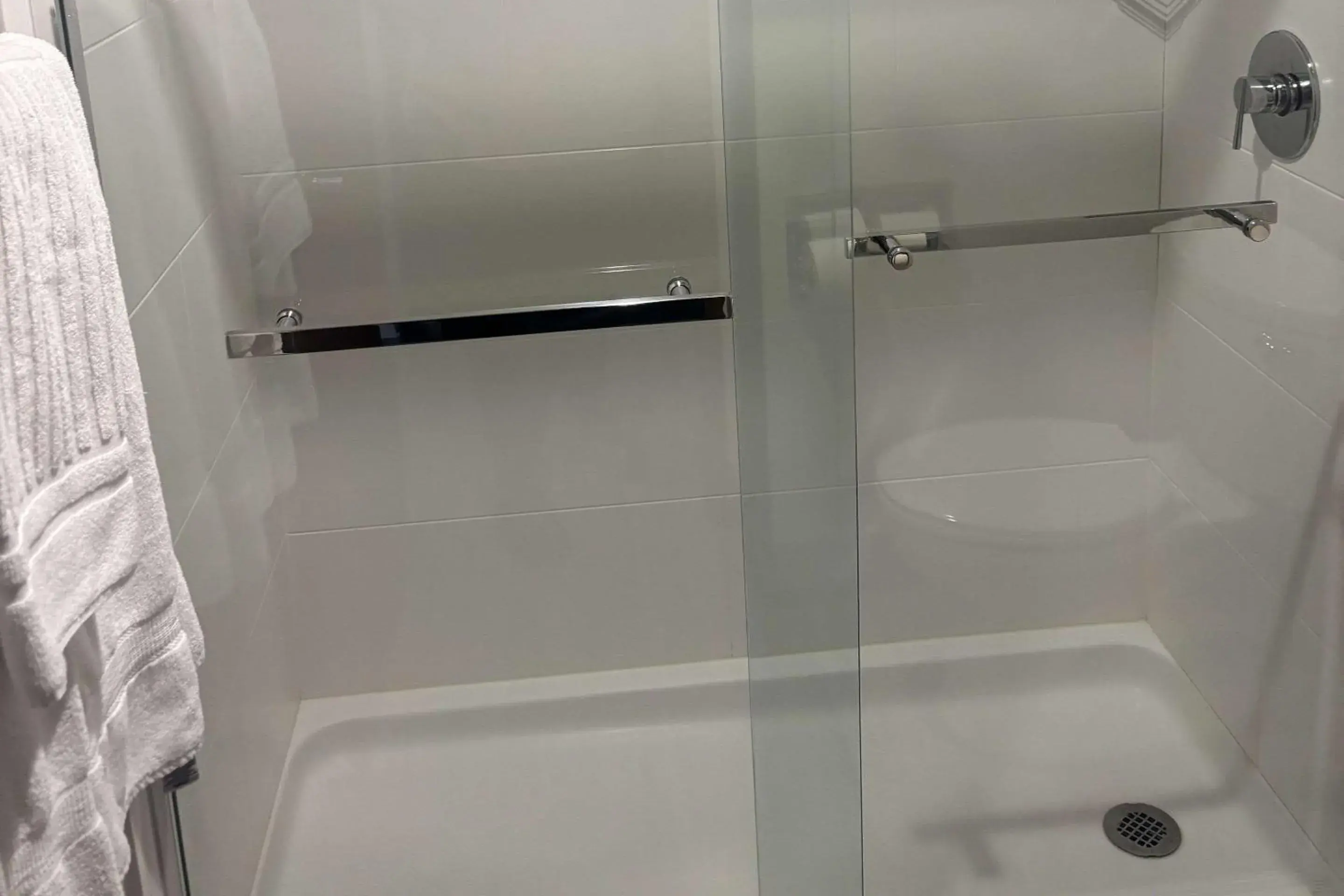 Bedroom in Comfort Inn & Suites Brentwood - Nashville Bedroom in Comfort Inn & Suites Brentwood - Nashville