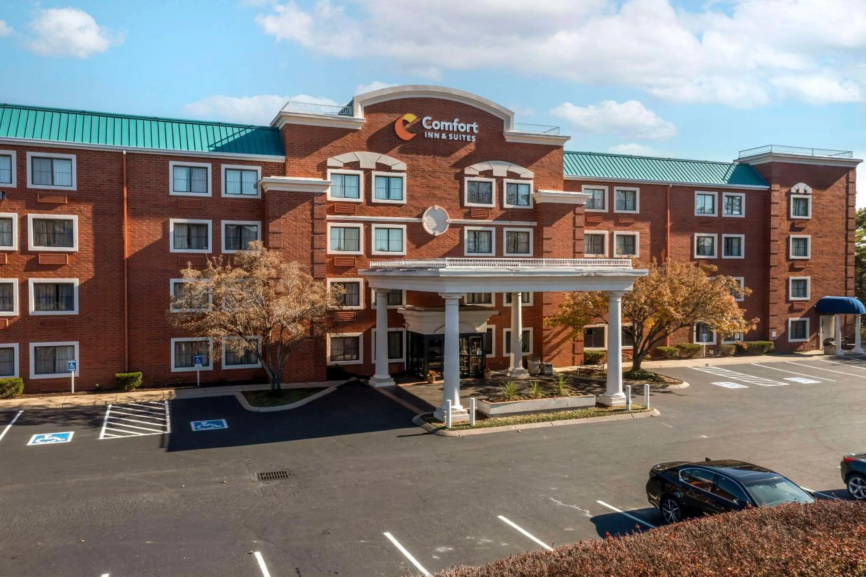 Property building in Comfort Inn & Suites Brentwood - Nashville
