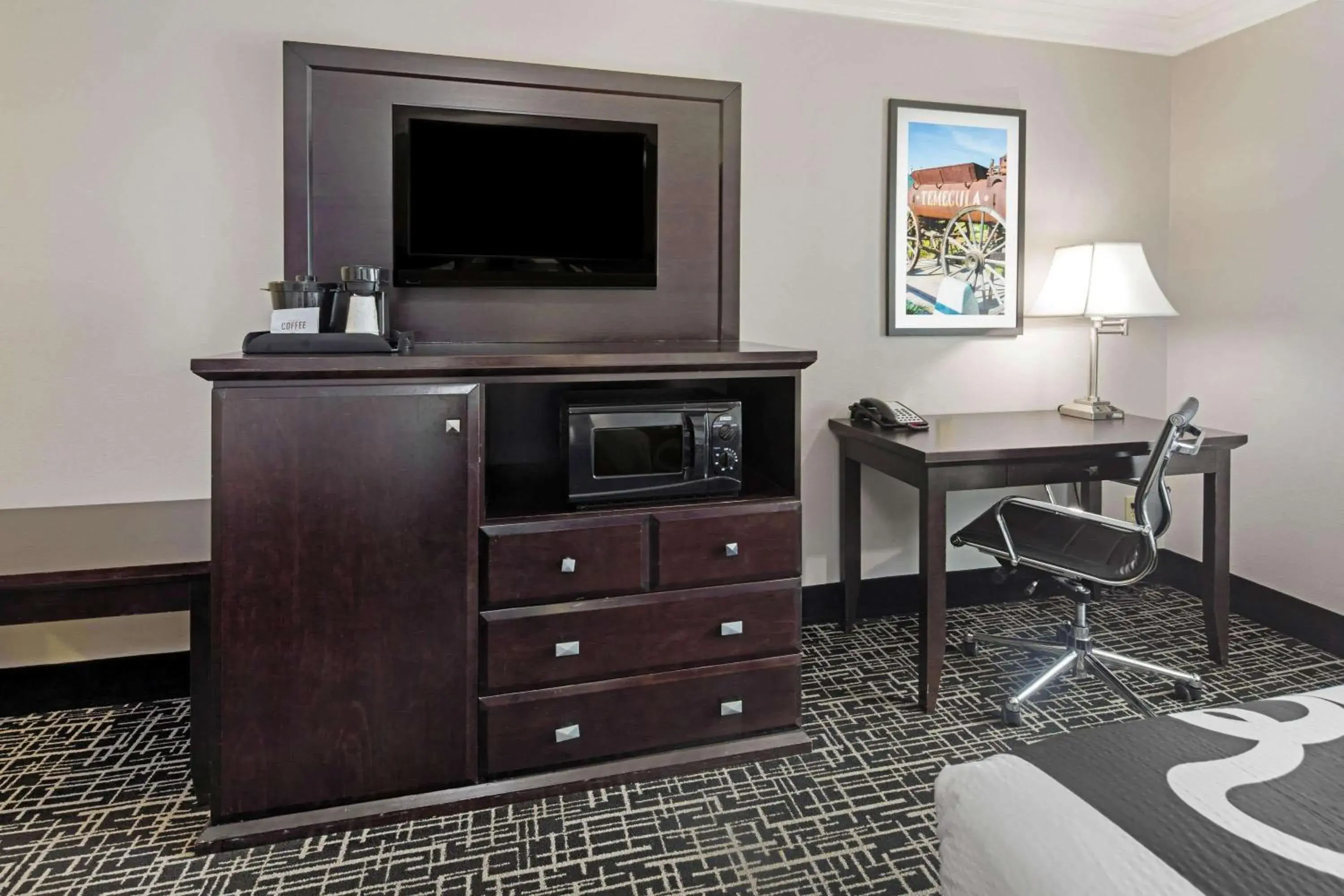 Photo of the whole room in La Quinta by Wyndham Temecula Photo of the whole room in La Quinta by Wyndham Temecula