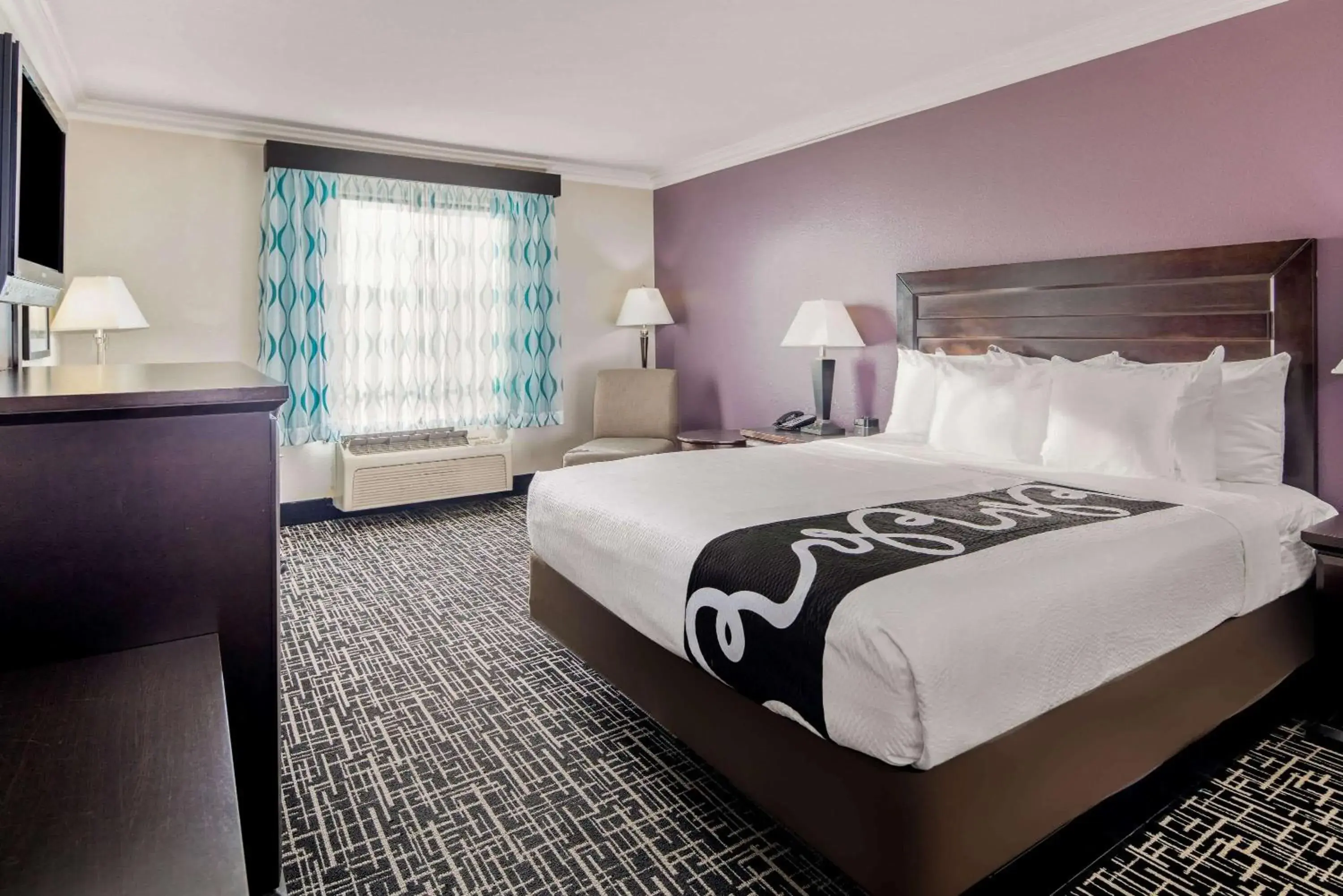 King Room in La Quinta by Wyndham Temecula King Room in La Quinta by Wyndham Temecula