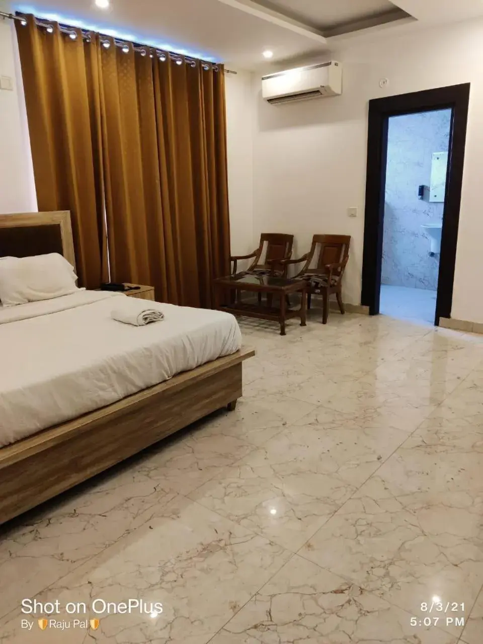 Bed in Hotel Rivasa Regency Bed in Hotel Rivasa Regency