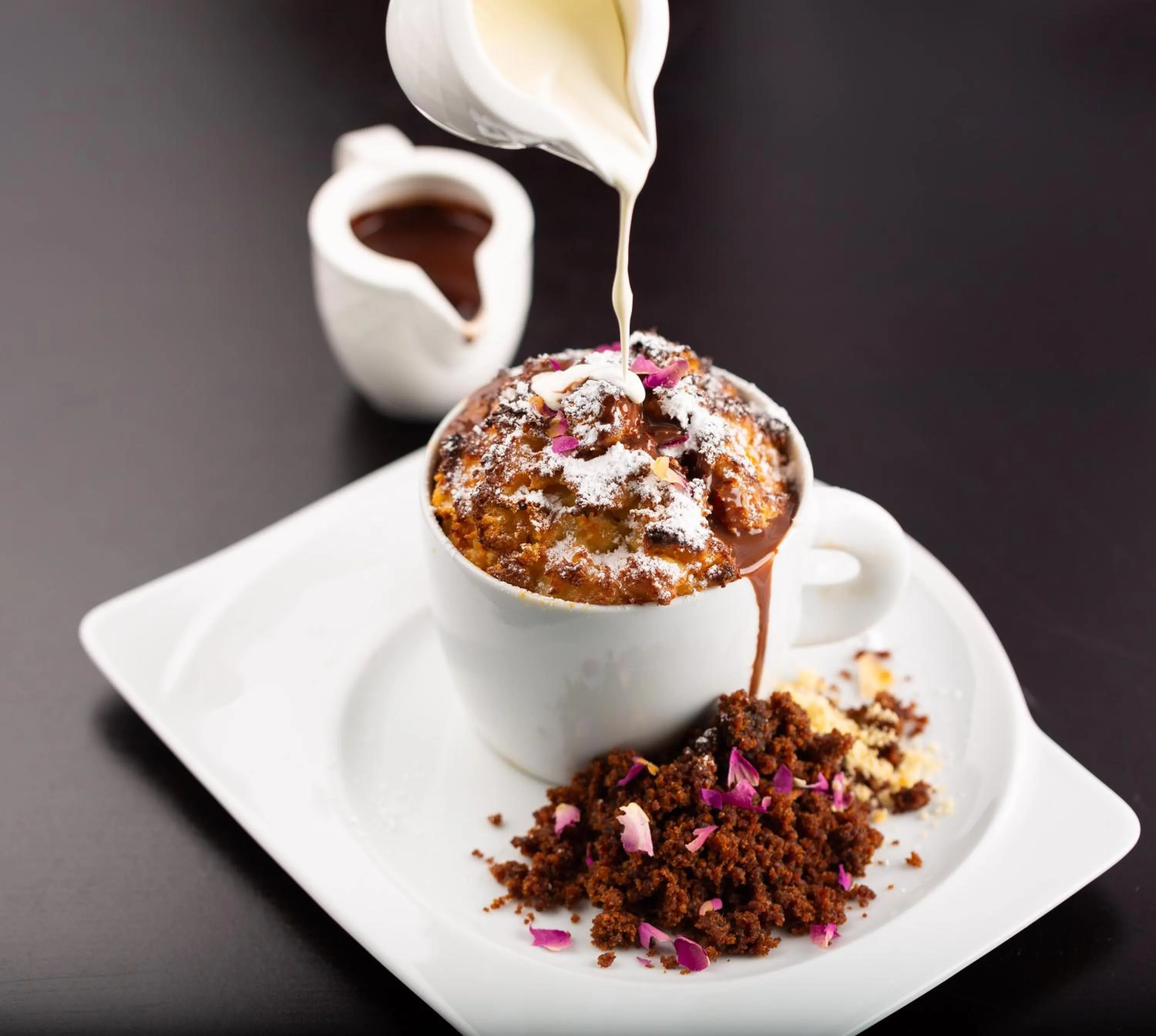 Restaurant/places to eat in InterContinental Al Khobar by IHG